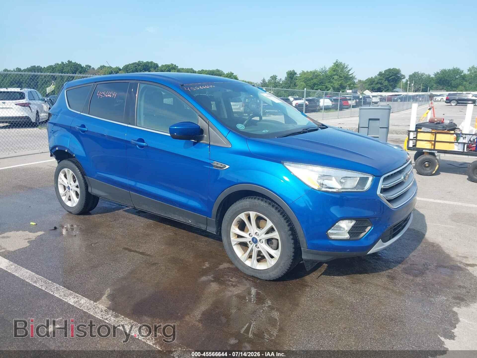 Фотография 1FMCU0GD2HUD74636 - FORD ESCAPE 2017