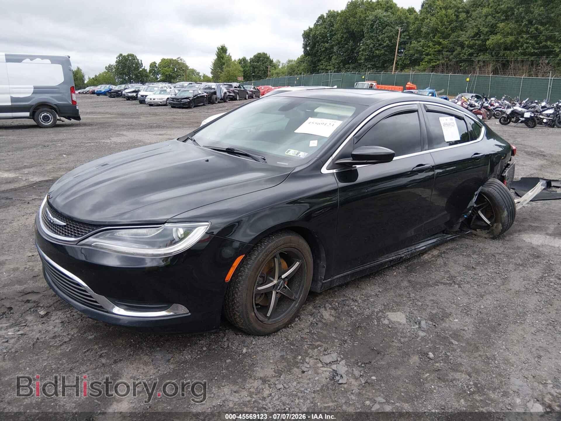 2016 CHRYSLER 200 - VIN: 1C3CCCABXGN121884 - Photo 2