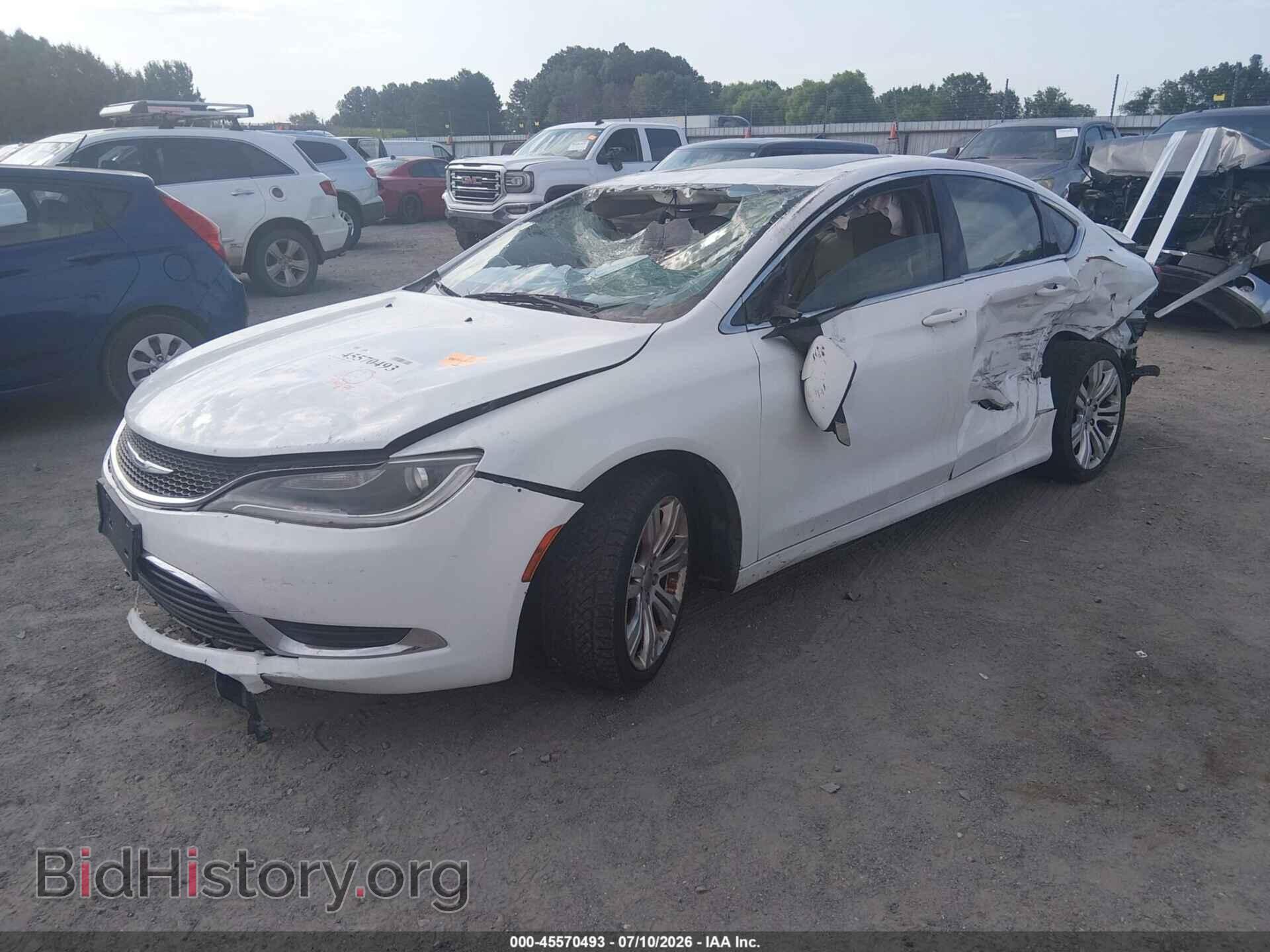 2015 CHRYSLER 200 - VIN: 1C3CCCABXFN588432 - Photo 2