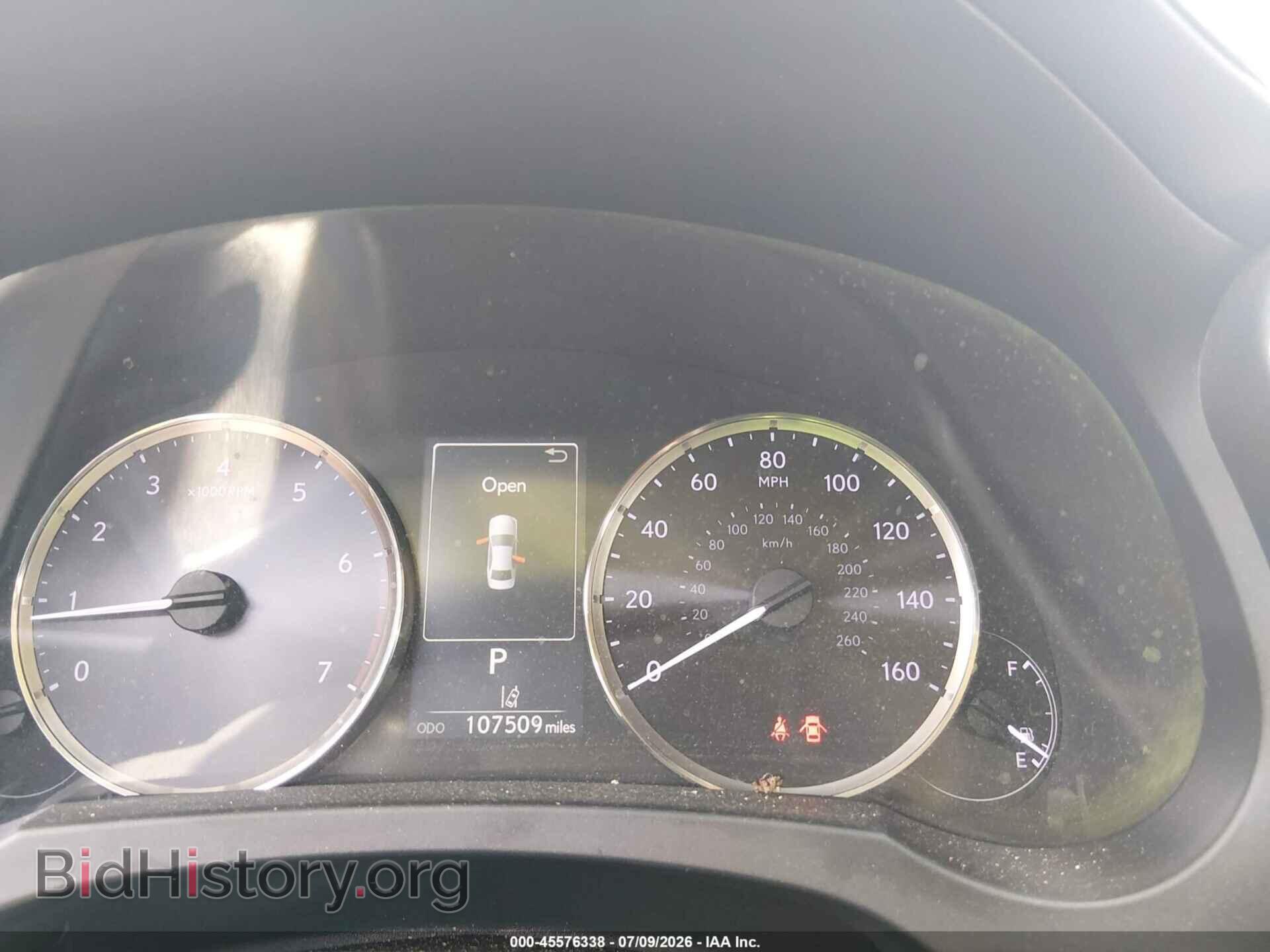 2018 LEXUS IS 300 - VIN: JTHBA1D20J5074366 - Photo 7