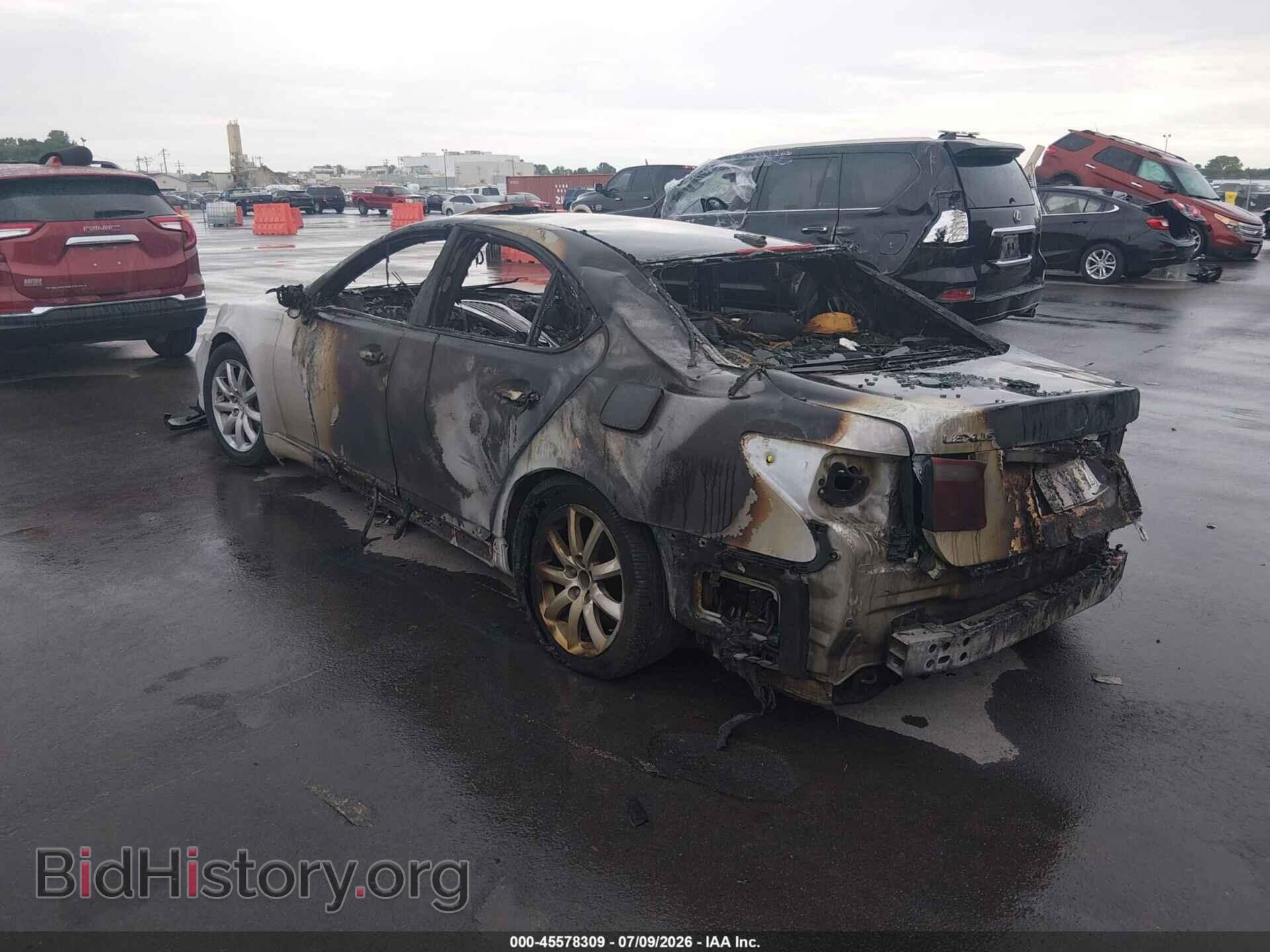 2008 LEXUS LS 460 - VIN: JTHBL46FX85075532 - Photo 3
