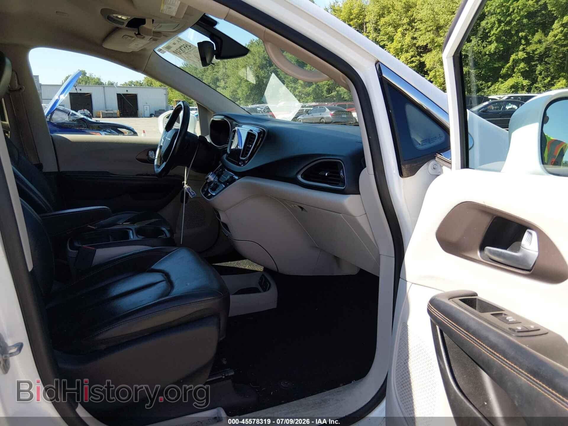 2017 CHRYSLER PACIFICA - VIN: 2C4RC1BG6HR524401 - Photo 5