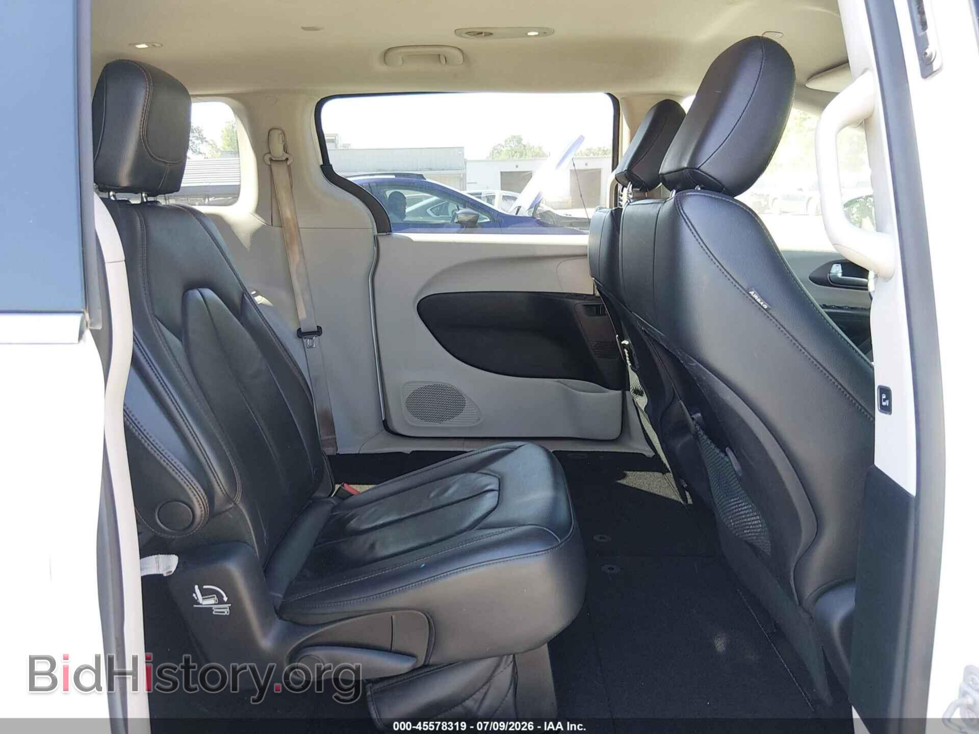 2017 CHRYSLER PACIFICA - VIN: 2C4RC1BG6HR524401 - Photo 8