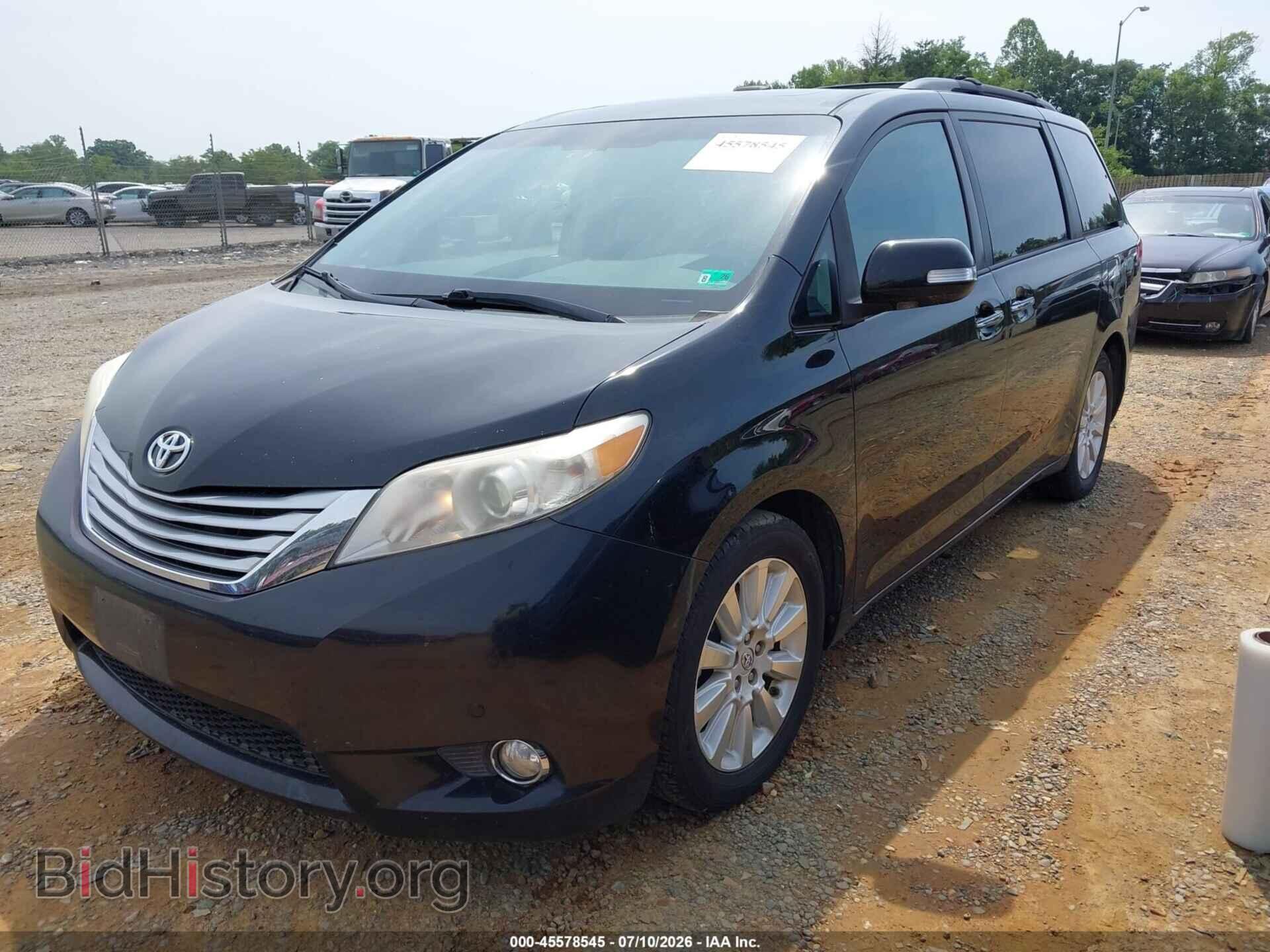 2013 TOYOTA SIENNA - VIN: 5TDDK3DC8DS065053 - Фото 2