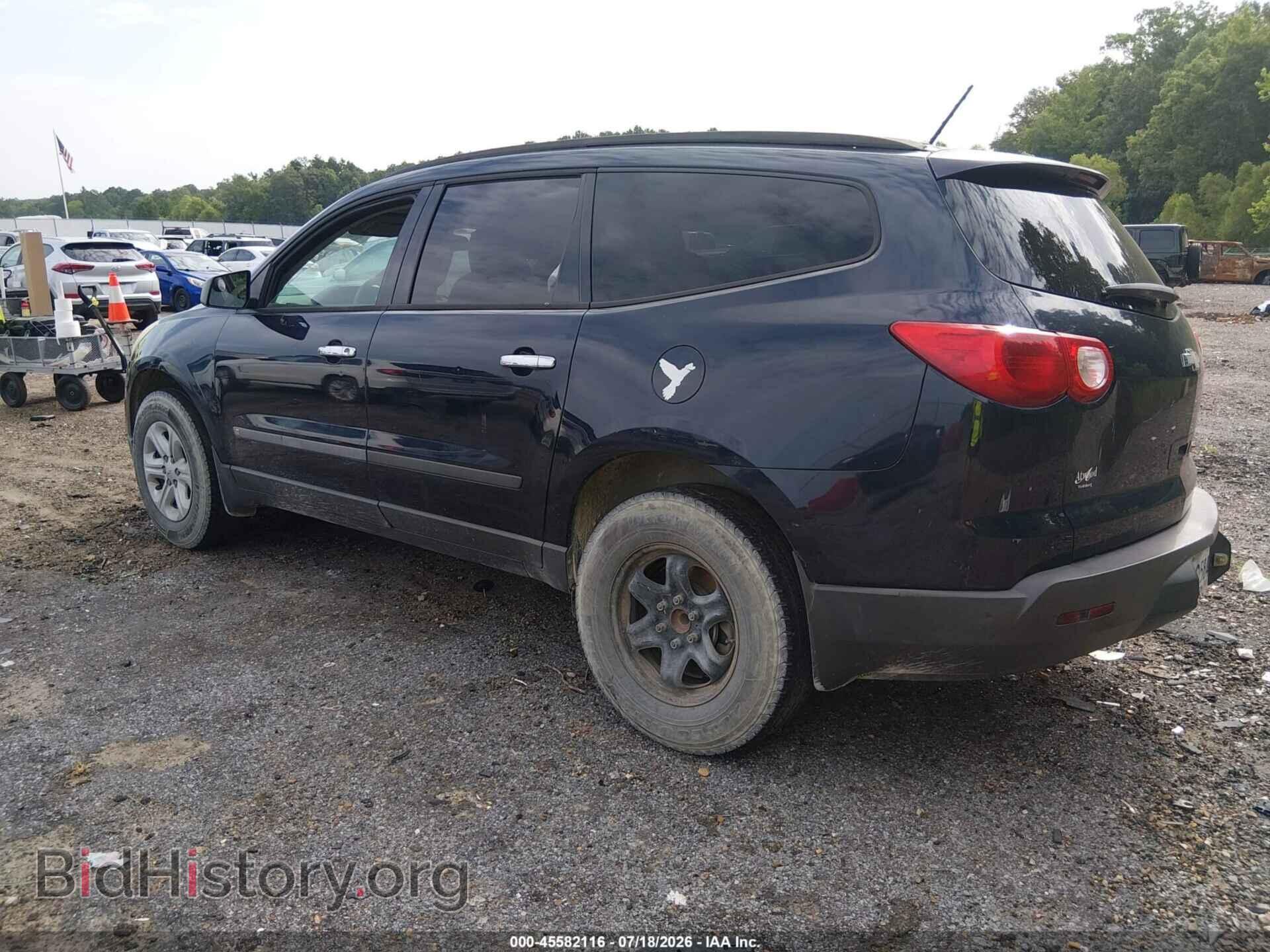 2010 CHEVROLET TRAVERSE - VIN: 1GNLREED8AS118564 - Photo 3