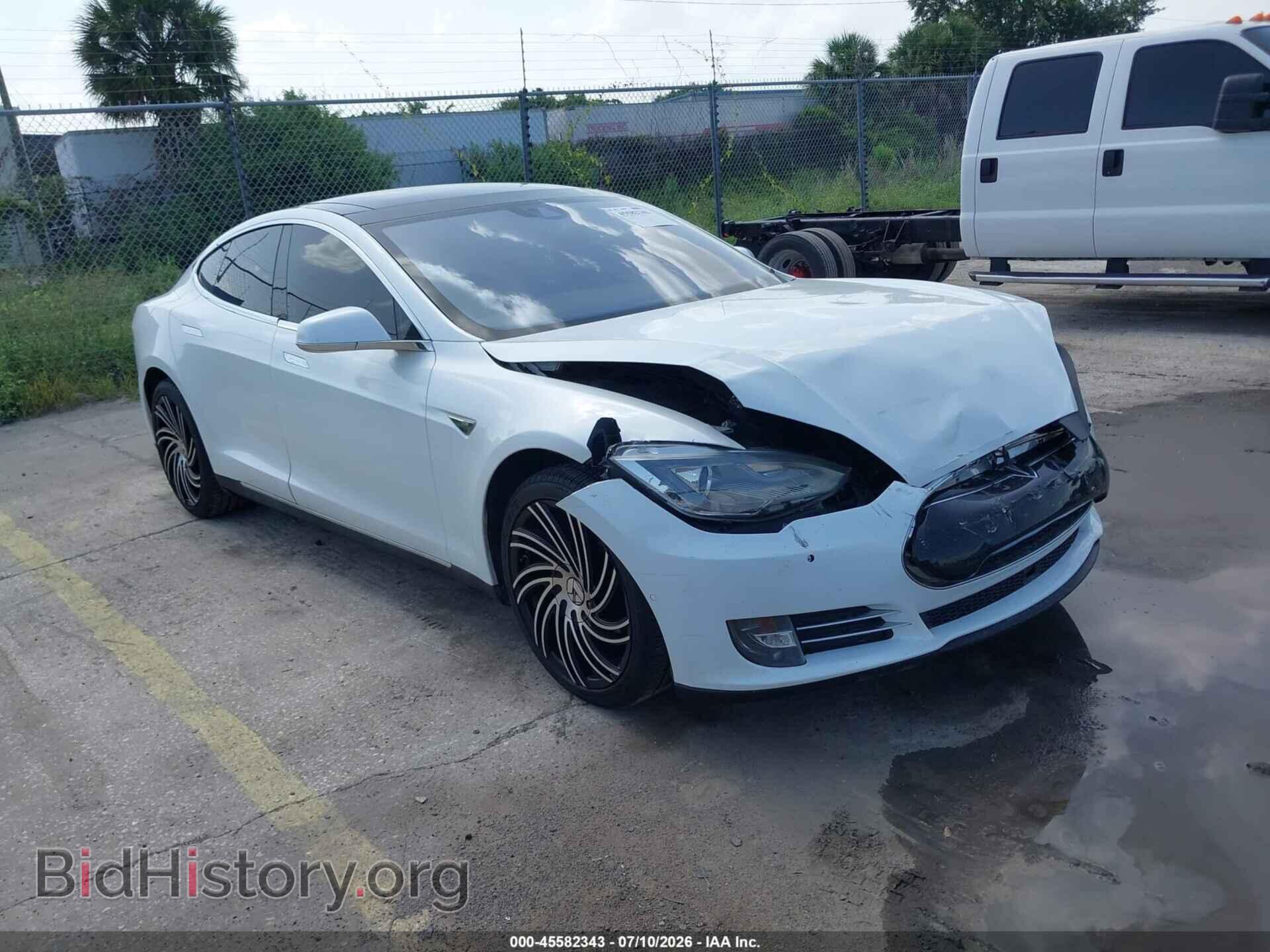 Фотография 5YJSA1E24FF109223 - TESLA MODEL S 2015