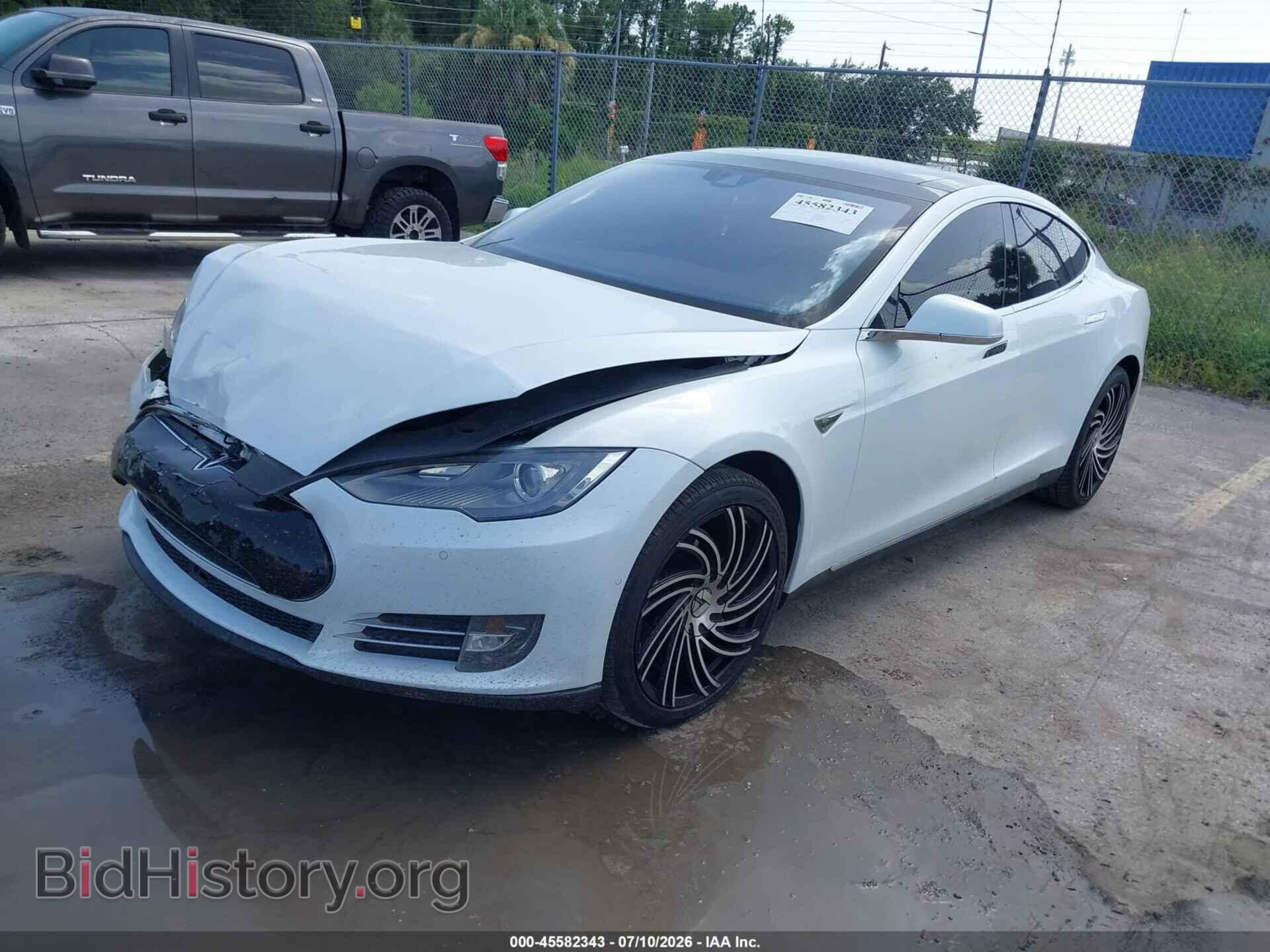 2015 TESLA MODEL S - VIN: 5YJSA1E24FF109223 - Photo 2