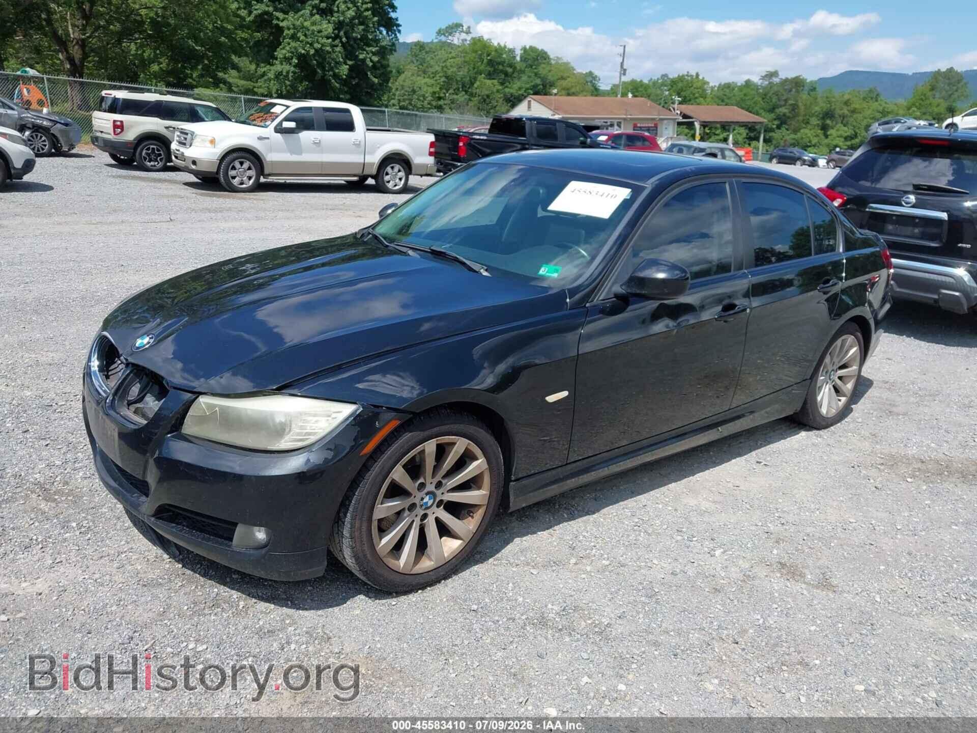 2011 BMW 328I - VIN: WBAPH5C54BA443709 - Фото 2