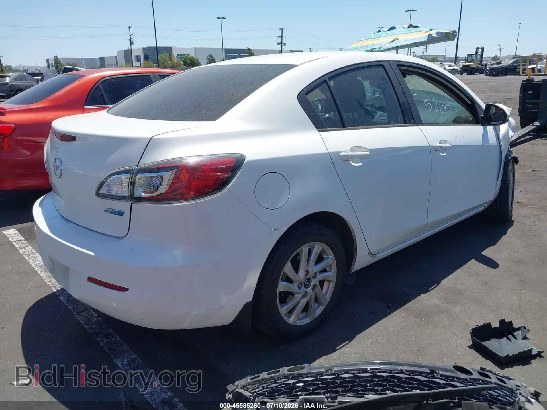 2013 MAZDA MAZDA3 - VIN: JM1BL1WP5D1783262 - Фото 4