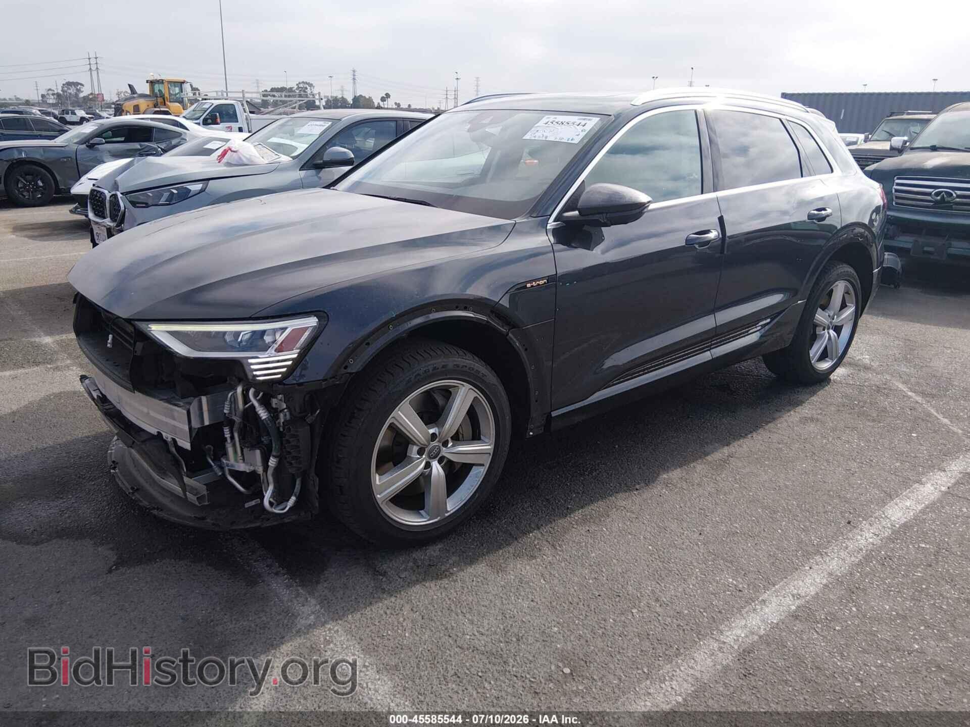2019 AUDI E-TRON - VIN: WA1LAAGE9KB010321 - Photo 2