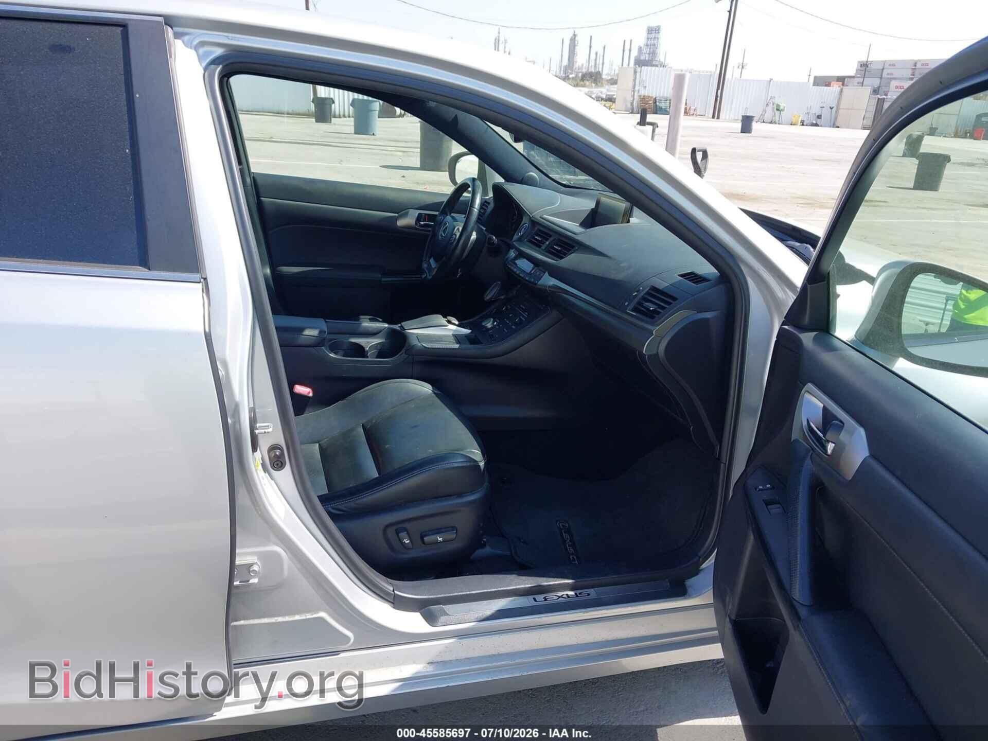 2014 LEXUS CT 200H - VIN: JTHKD5BH4E2183779 - Photo 5