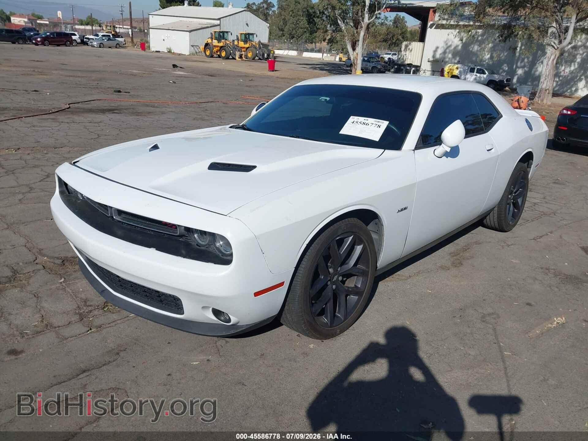 2018 DODGE CHALLENGER - VIN: 2C3CDZBTXJH123920 - Photo 2