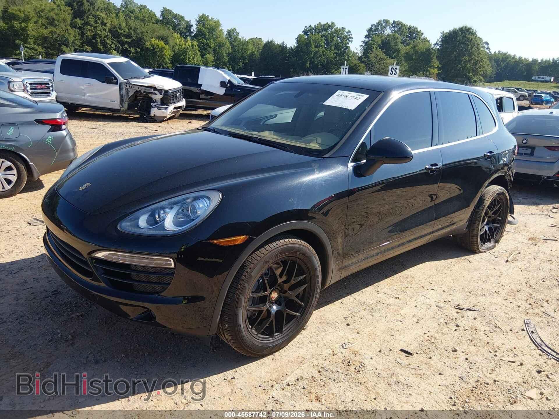 2013 PORSCHE CAYENNE - VIN: WP1AA2A22DLA08505 - Photo 2