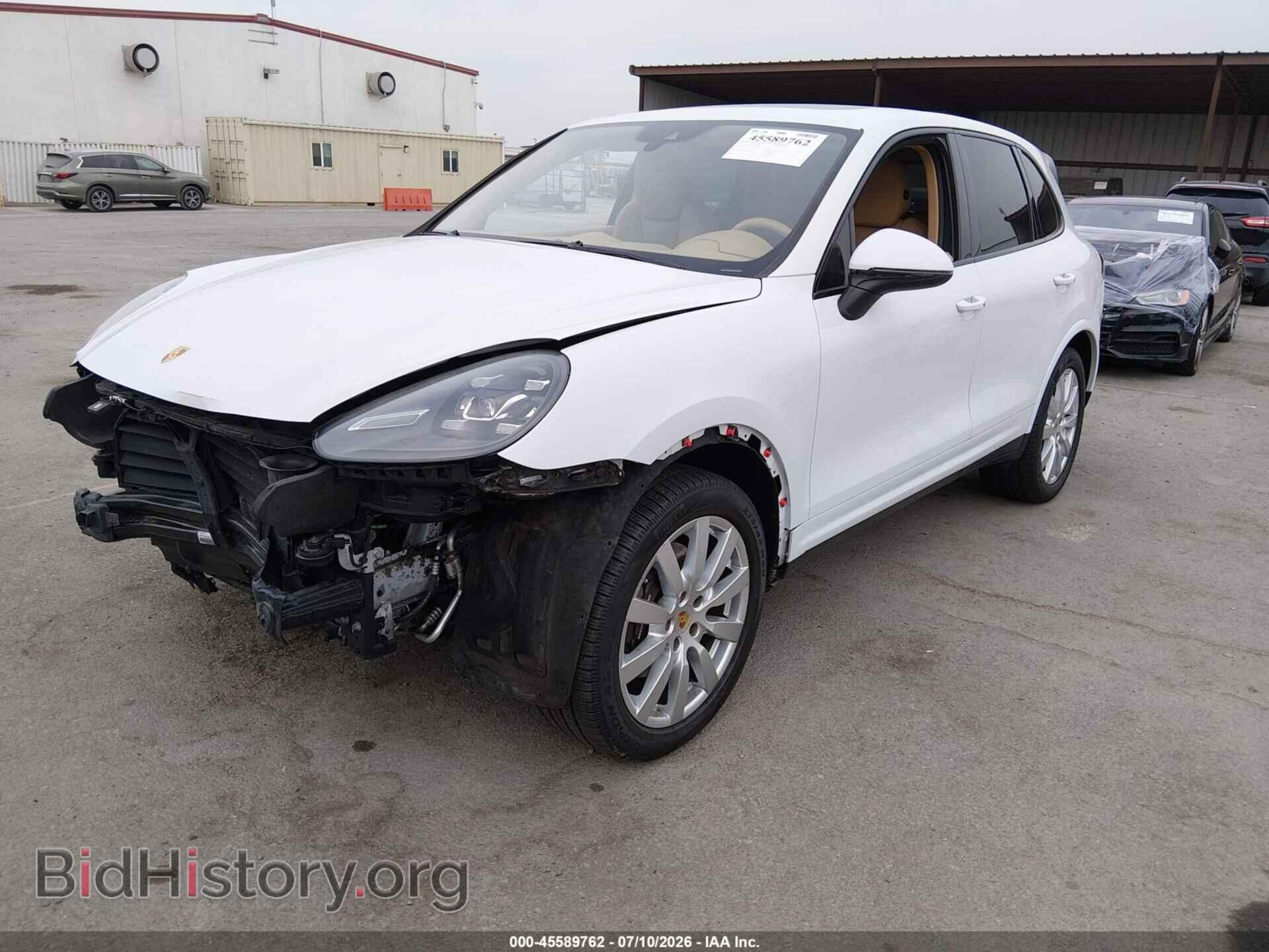 2017 PORSCHE CAYENNE - VIN: WP1AA2A23HKA81071 - Фото 2