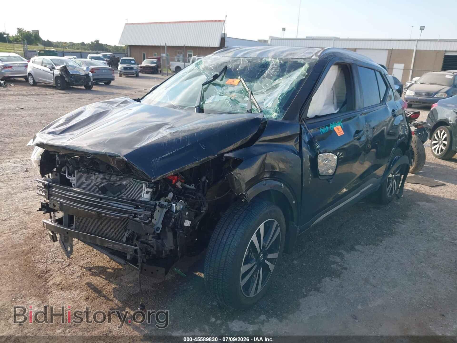 2019 NISSAN KICKS - VIN: 3N1CP5CU3KL511148 - Photo 2