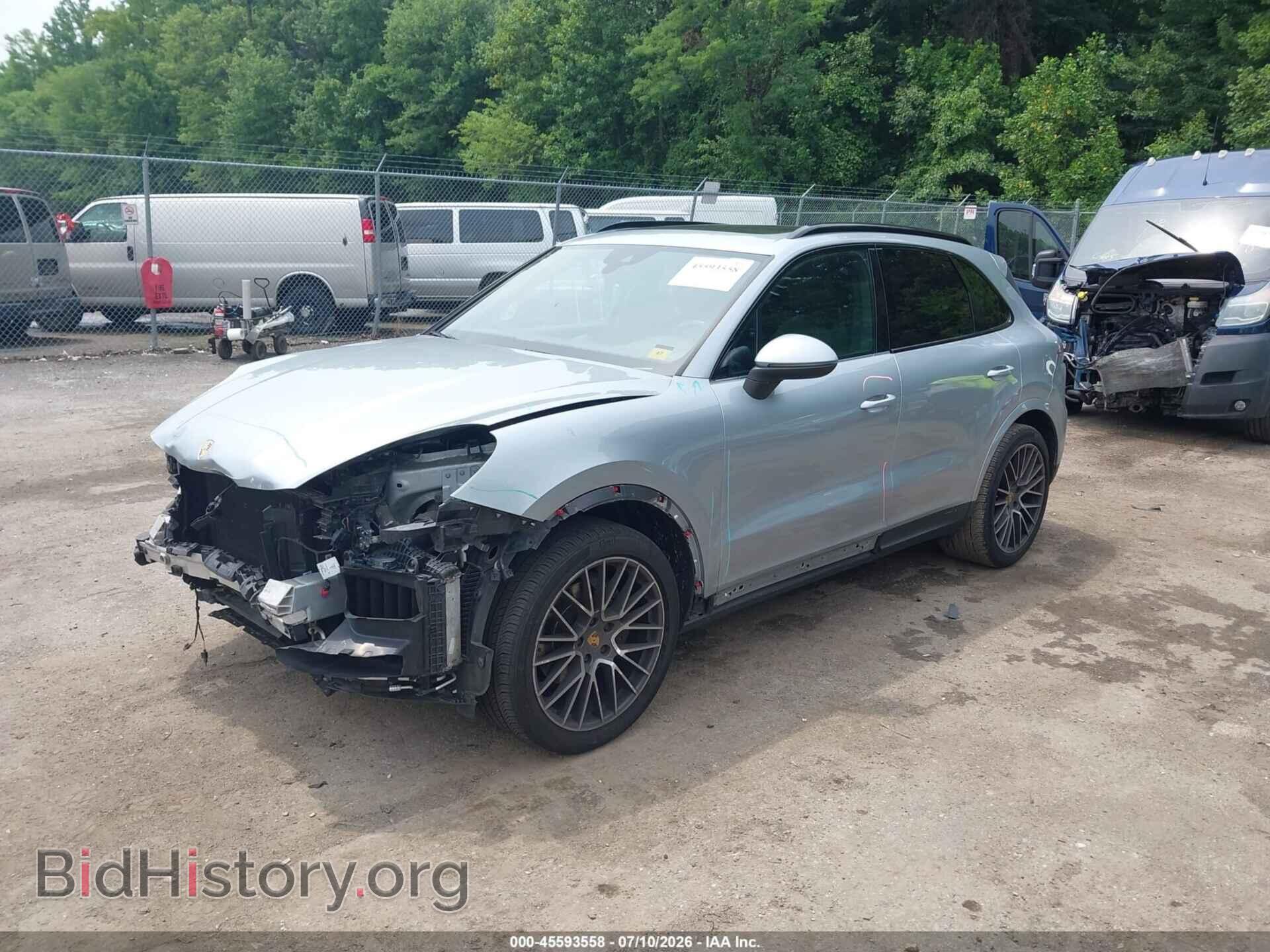 2020 PORSCHE CAYENNE - VIN: WP1AA2AY3LDA01463 - Photo 2