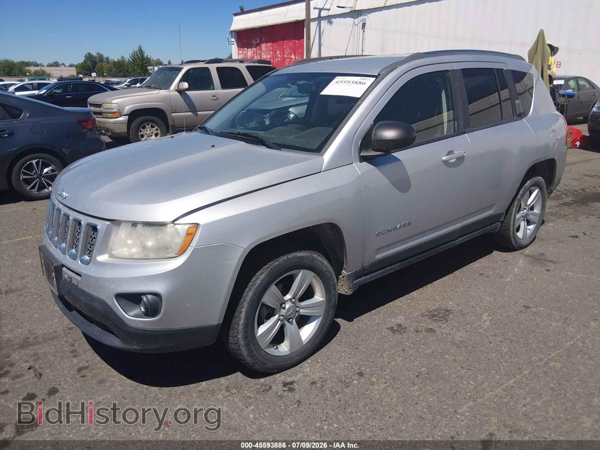 2012 JEEP COMPASS - VIN: 1C4NJDBB3CD705686 - Photo 2