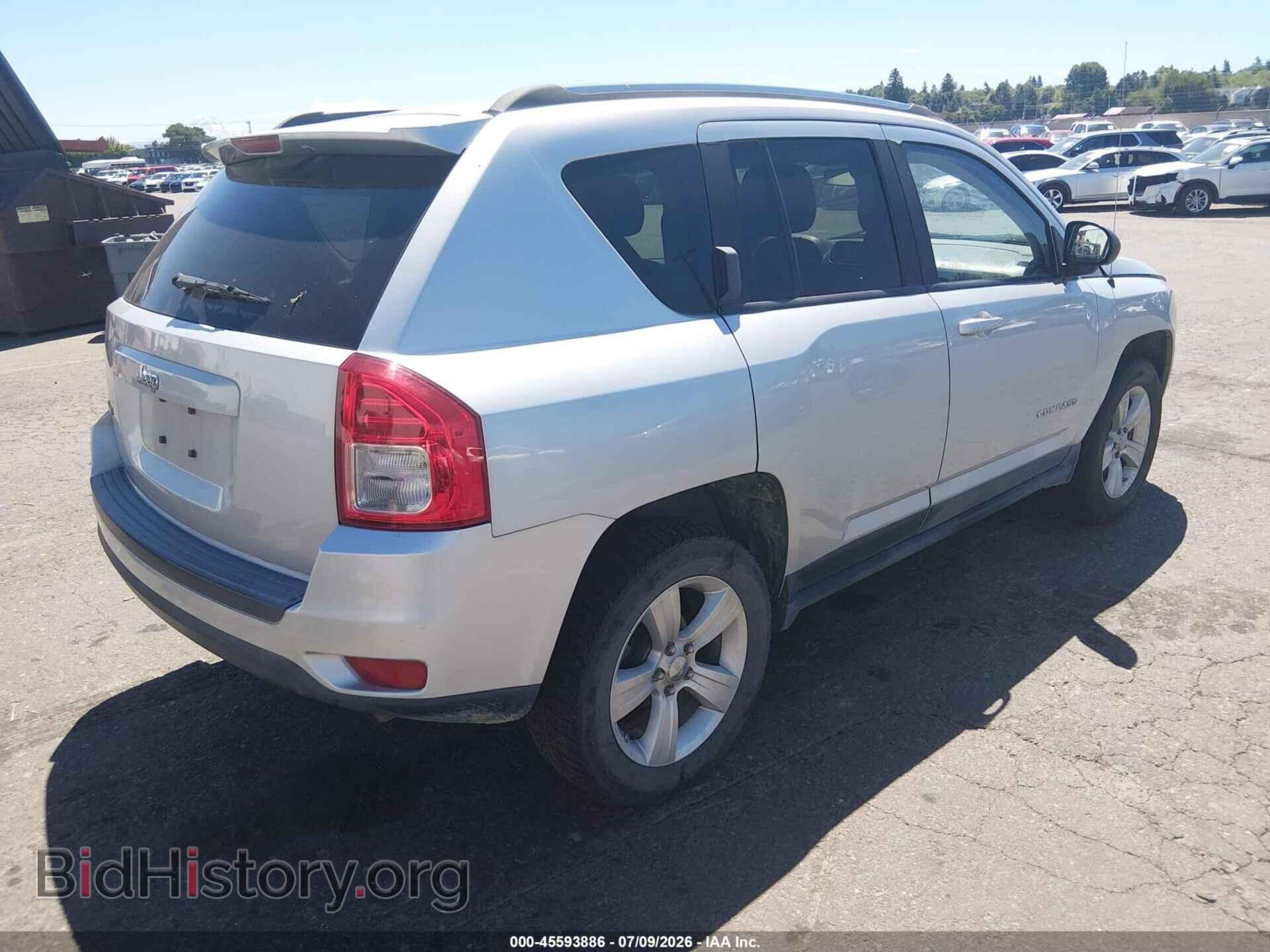 2012 JEEP COMPASS - VIN: 1C4NJDBB3CD705686 - Photo 4