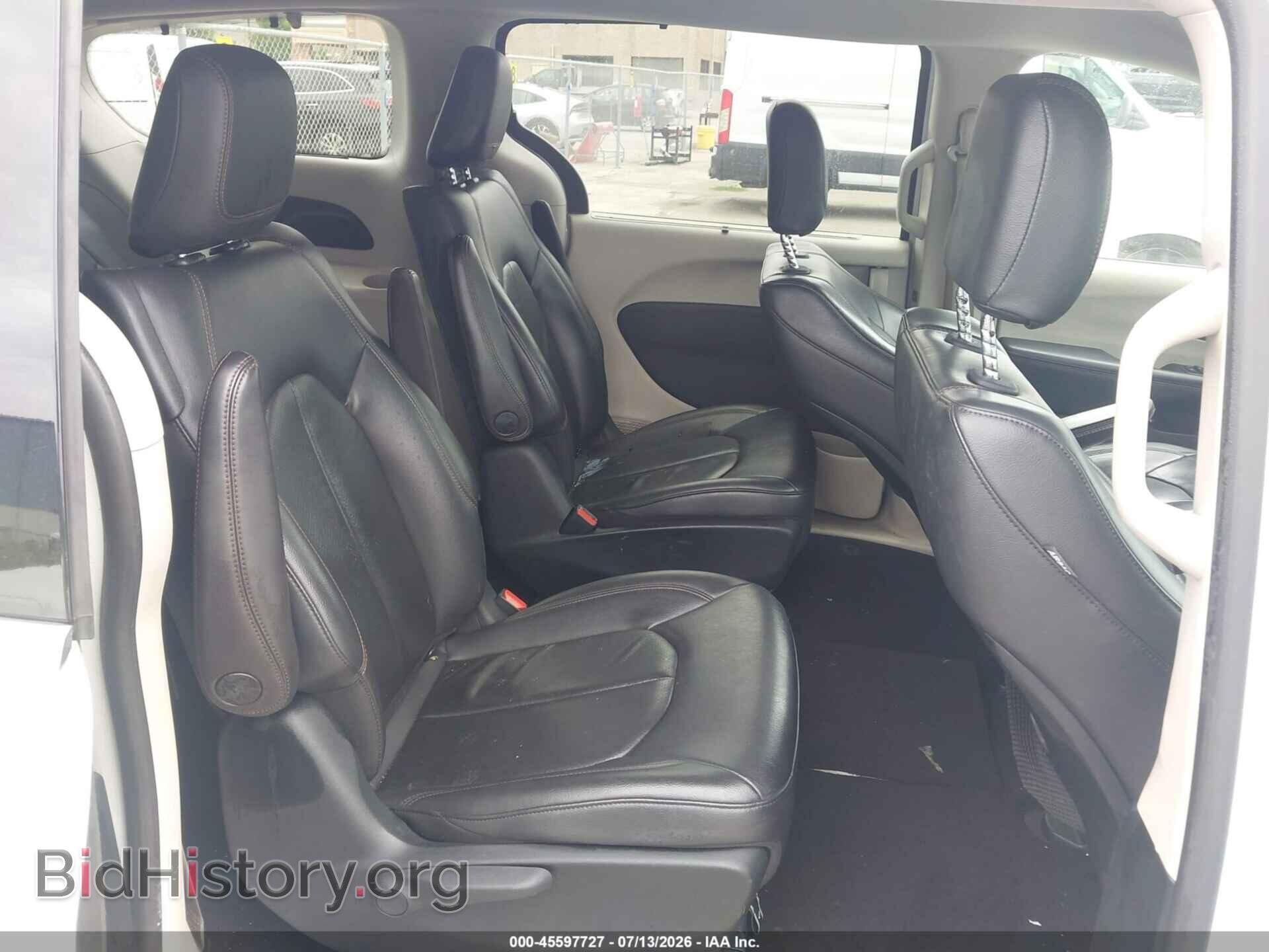 2017 CHRYSLER PACIFICA HYBRID - VIN: 2C4RC1L74HR764352 - Фото 8