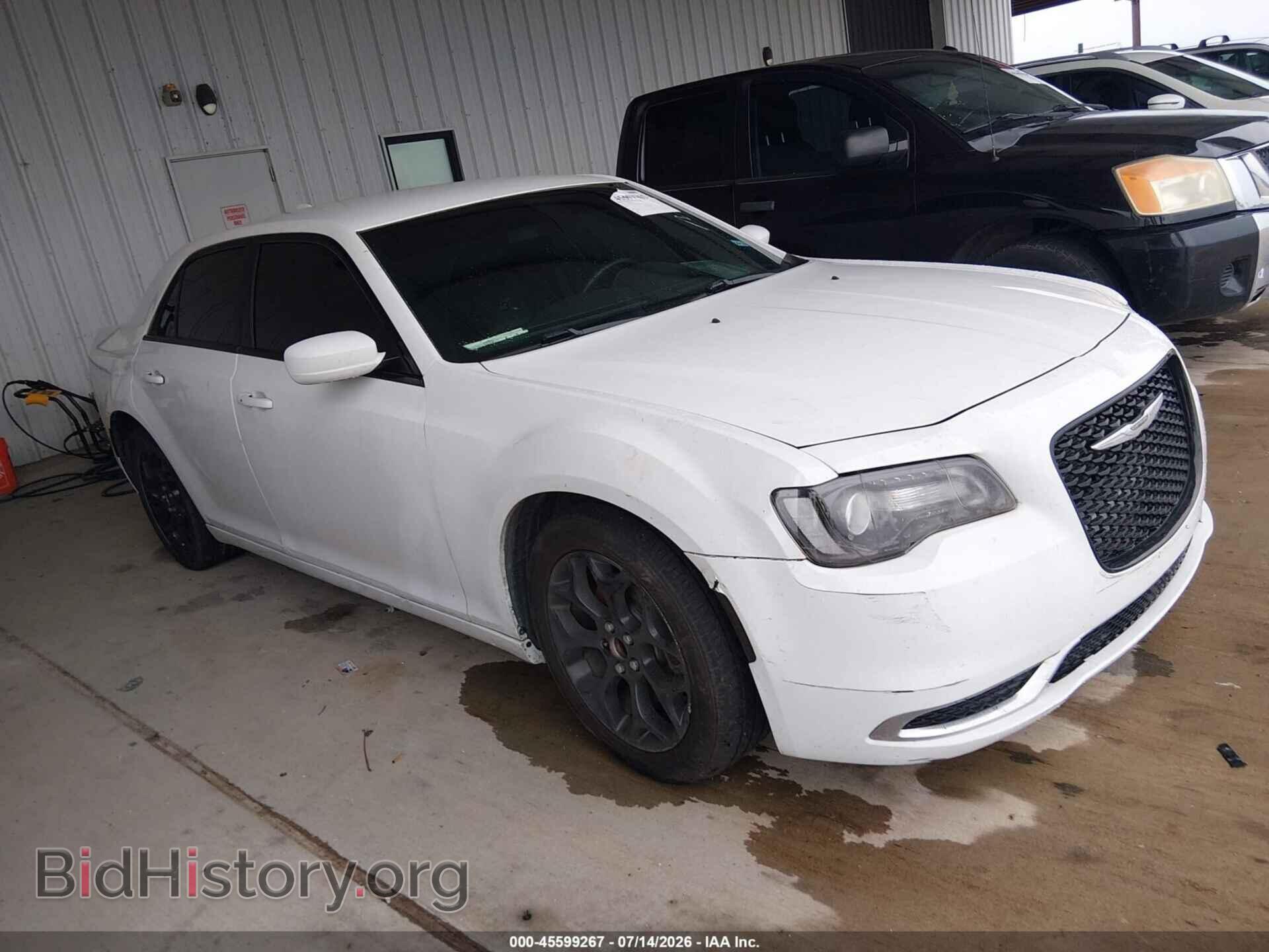 2019 CHRYSLER 300 - VIN: 2C3CCAGG1KH648558 - Фото 12