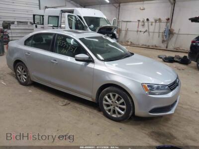 2014 Volkswagen JETTA 1.8T SE, серебристый — VIN 3VWD17AJ3EM361173, IAAI