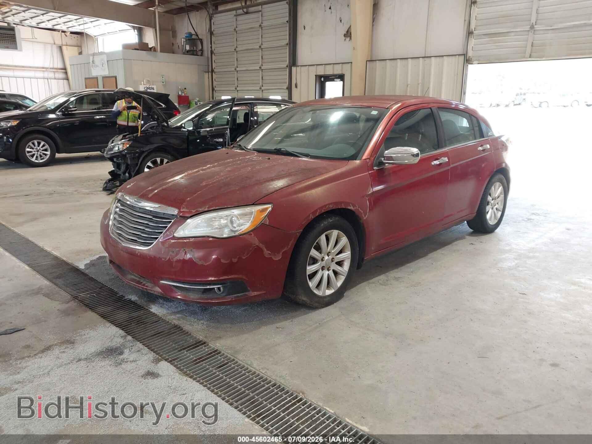 2013 CHRYSLER 200 - VIN: 1C3CCBCG6DN514943 - Photo 2