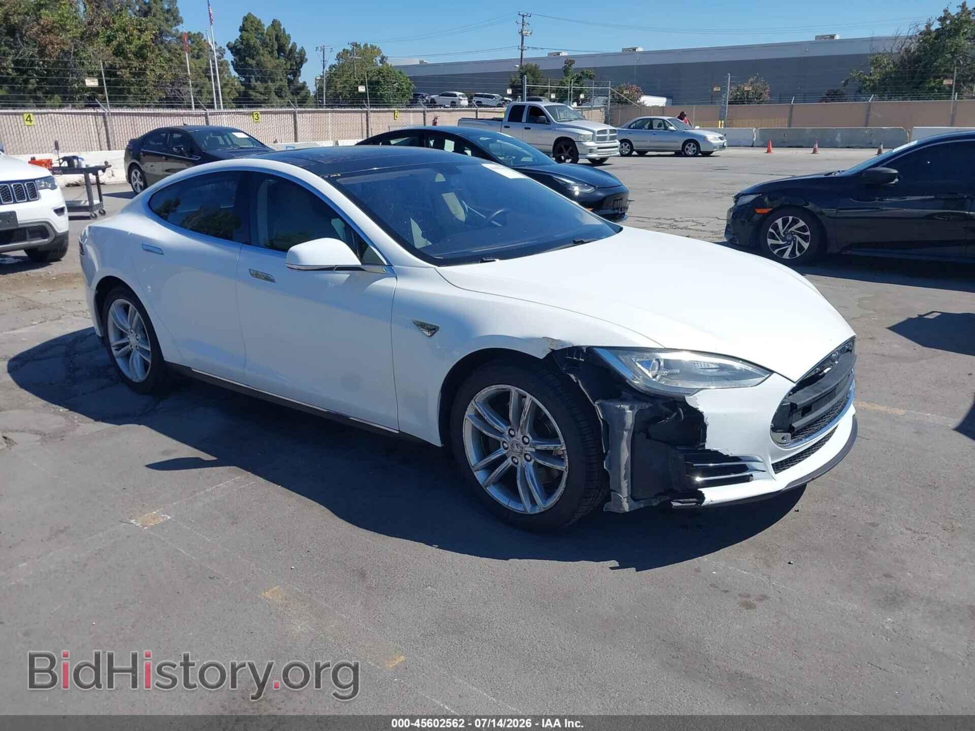 Фотография 5YJSA1AG1DFP04870 - TESLA MODEL S 2013