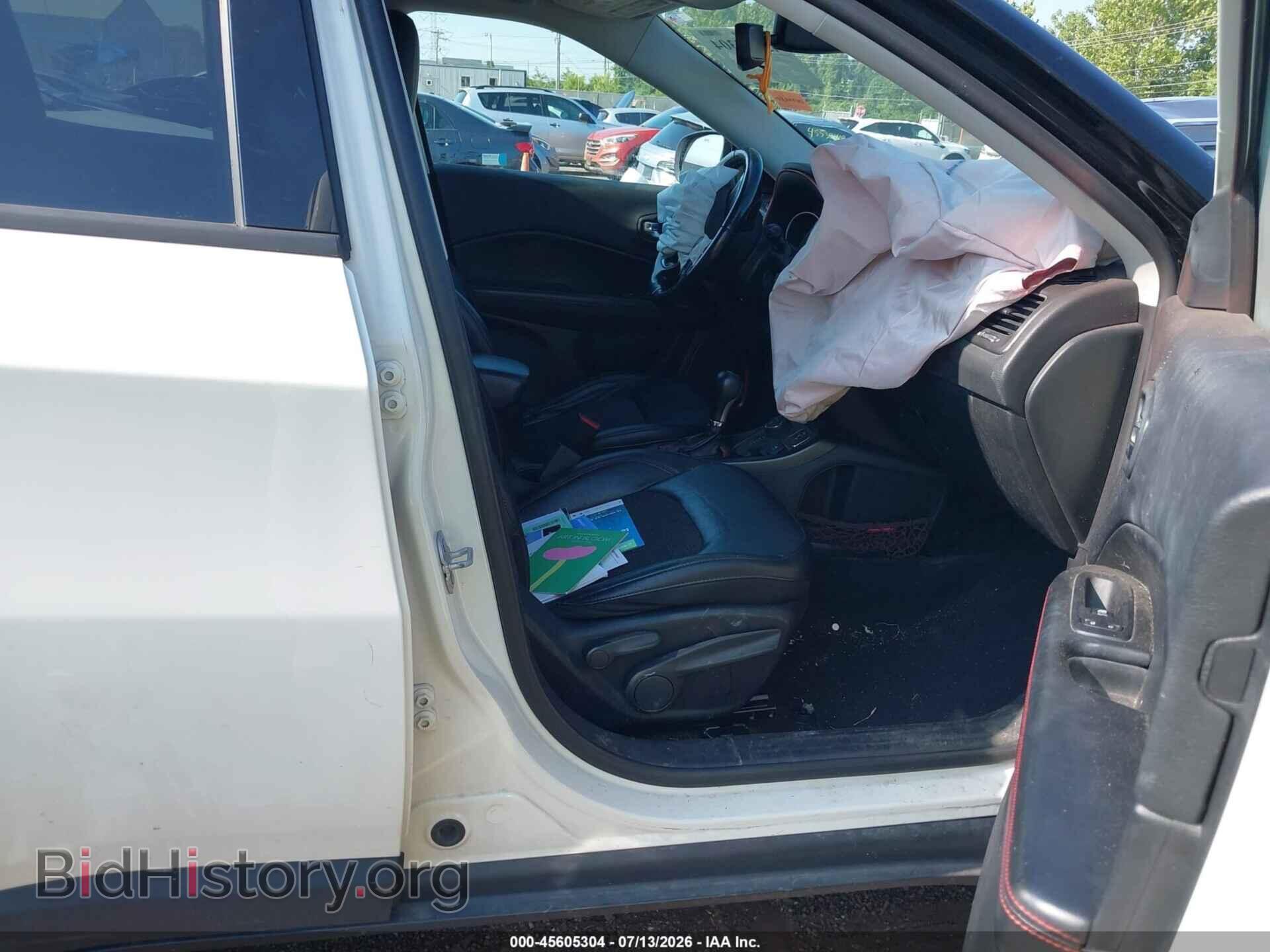 2019 JEEP COMPASS - VIN: 3C4NJDDB7KT671497 - Фото 5