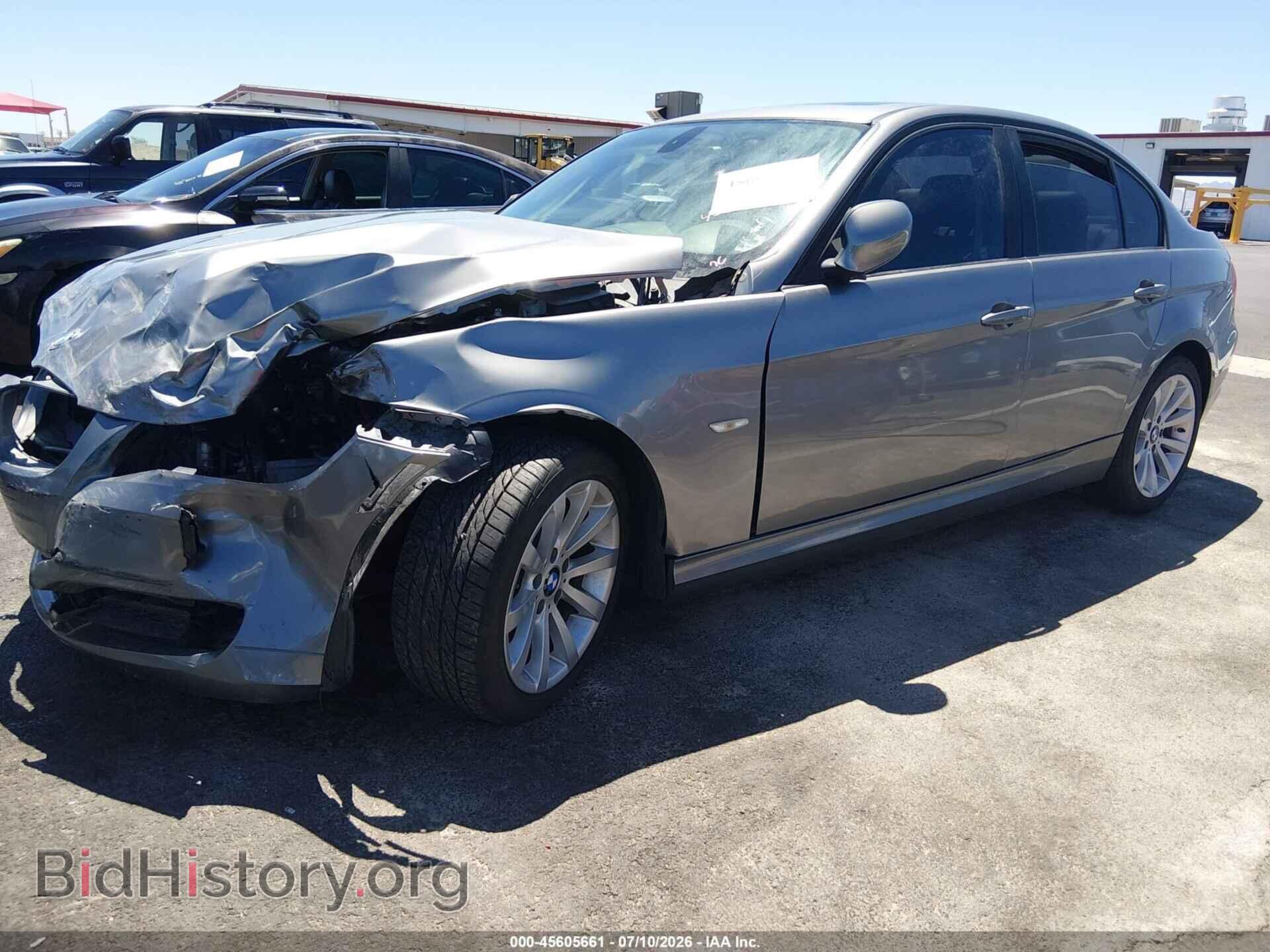 2011 BMW 328I - VIN: WBAPH7G50BNM59047 - Фото 2