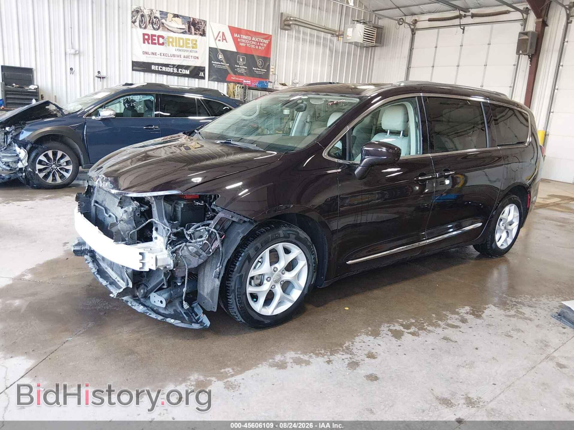 2017 CHRYSLER PACIFICA - VIN: 2C4RC1EG2HR570691 - Фото 2