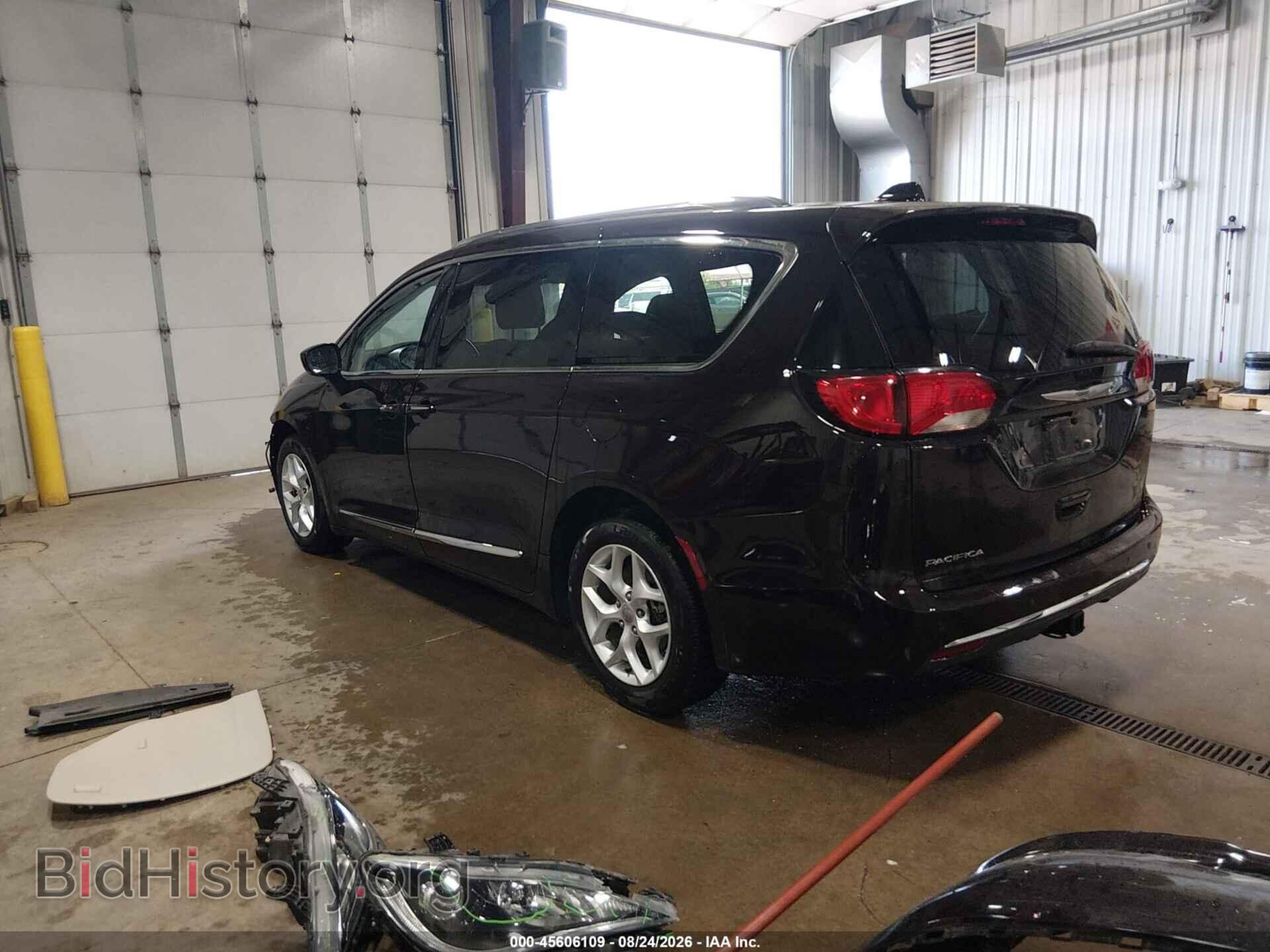 2017 CHRYSLER PACIFICA - VIN: 2C4RC1EG2HR570691 - Фото 3