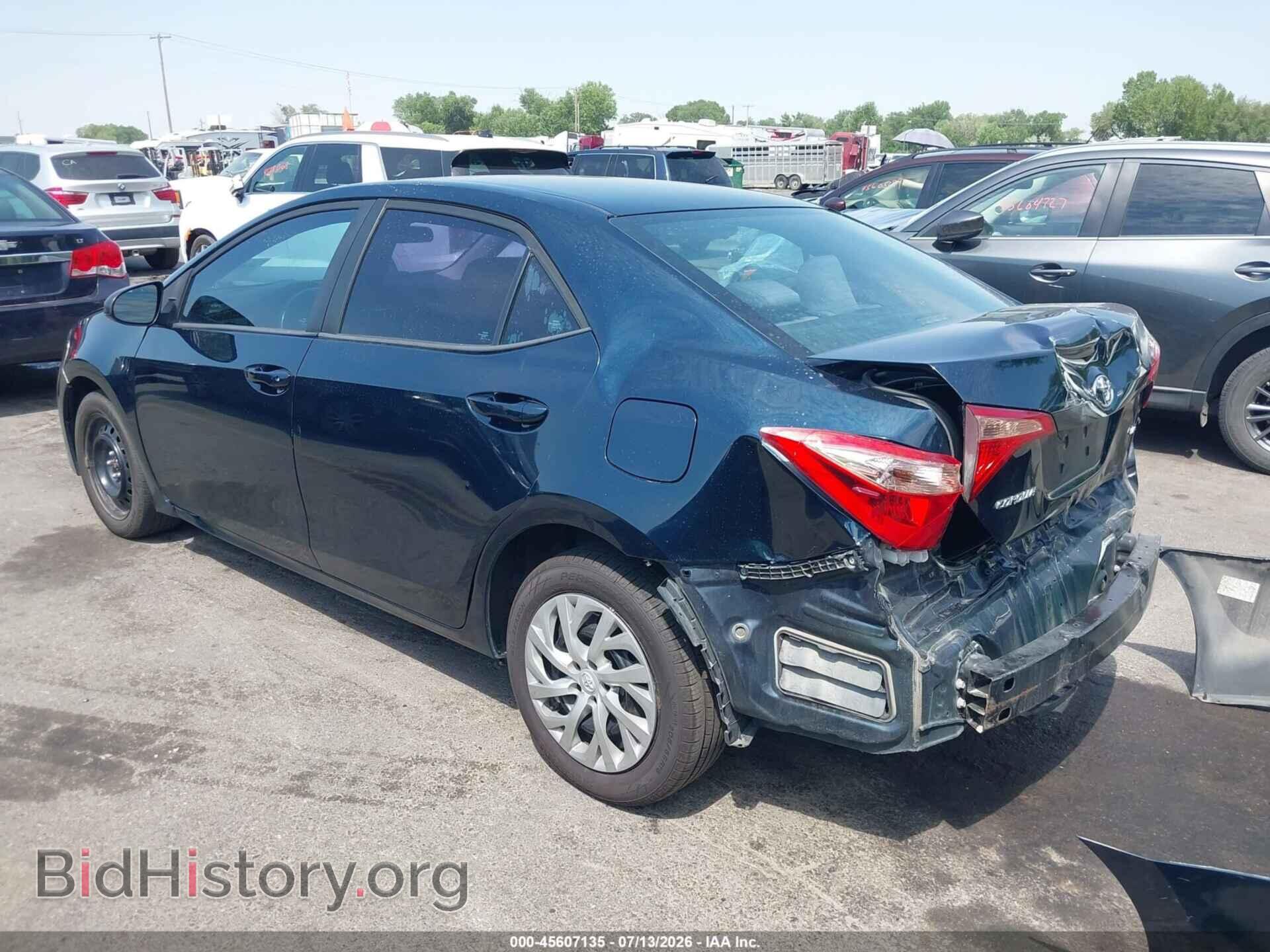 2018 TOYOTA COROLLA - VIN: 2T1BURHE2JC978511 - Фото 3