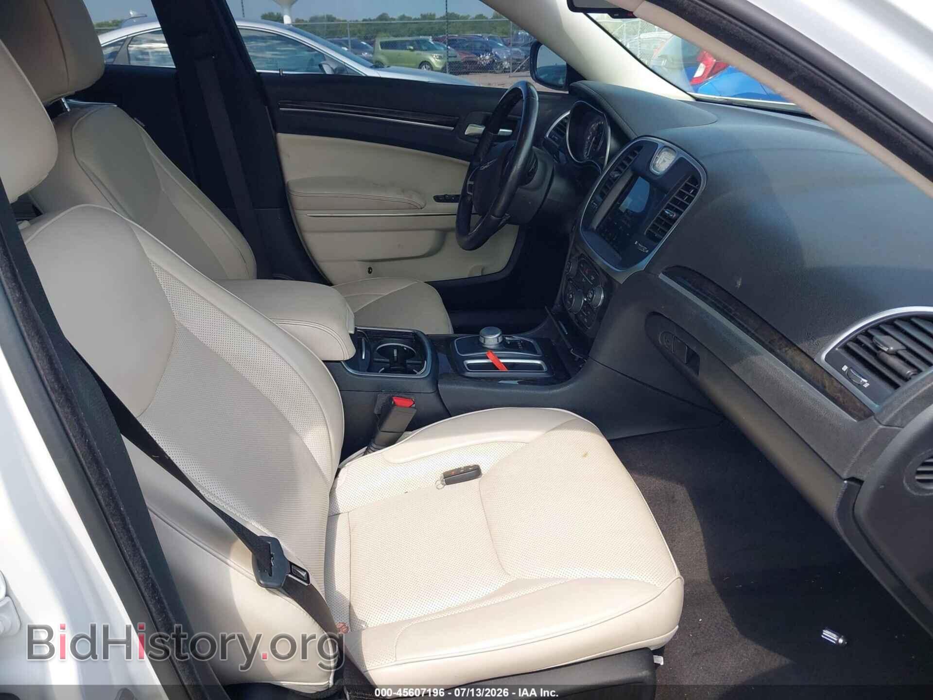 2018 CHRYSLER 300 - VIN: 2C3CCAKG5JH160185 - Photo 5