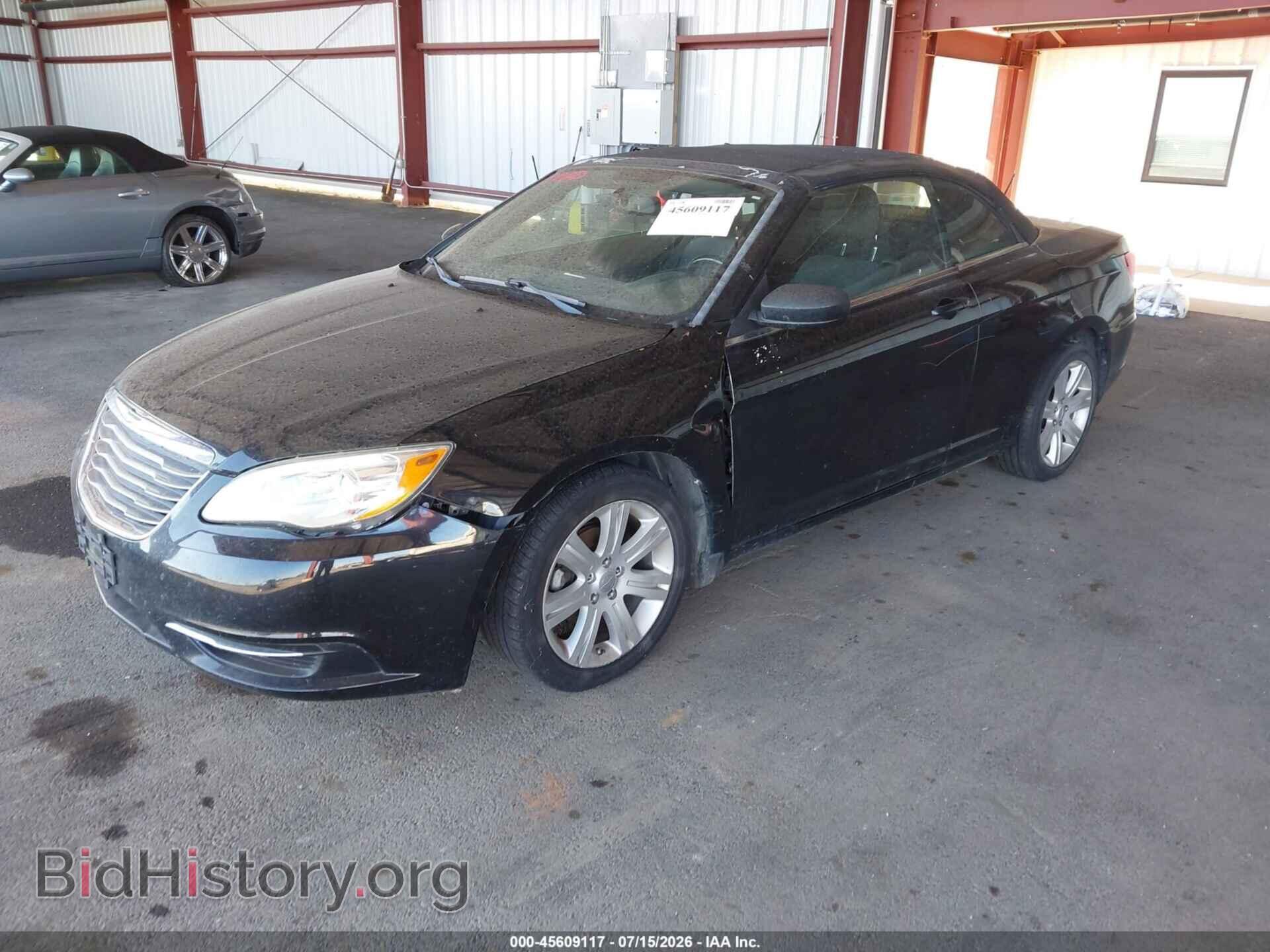 2013 CHRYSLER 200 - VIN: 1C3BCBEB9DN676367 - Фото 2