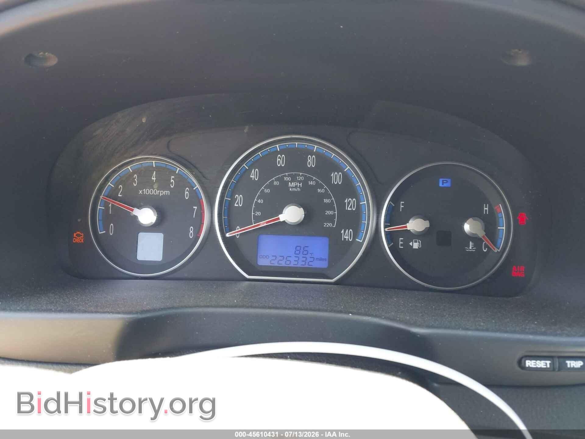 2008 HYUNDAI SANTA FE - VIN: 5NMSG73D98H140975 - Фото 7