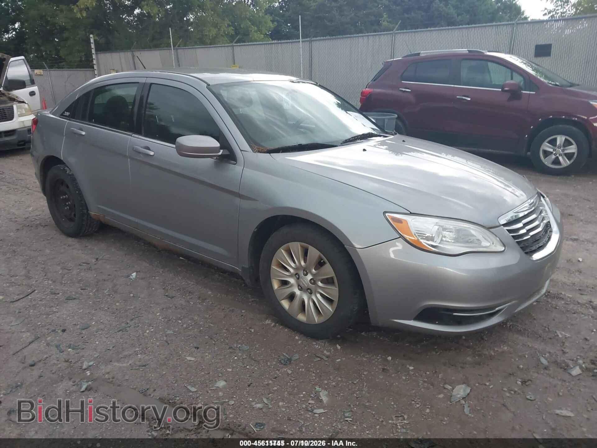 Фотография 1C3CCBAB7DN647427 - CHRYSLER 200 2013