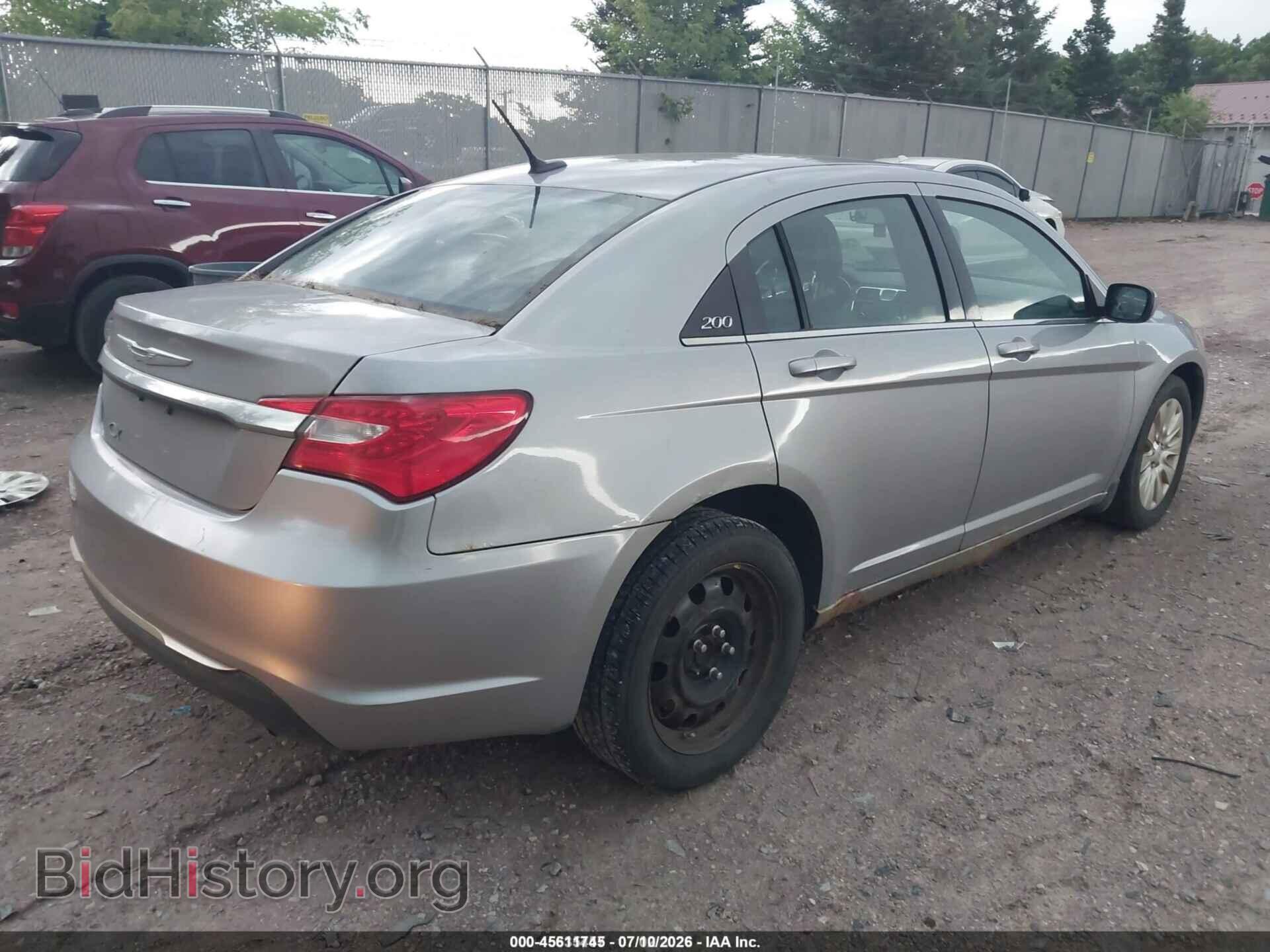 2013 CHRYSLER 200 - VIN: 1C3CCBAB7DN647427 - Фото 4