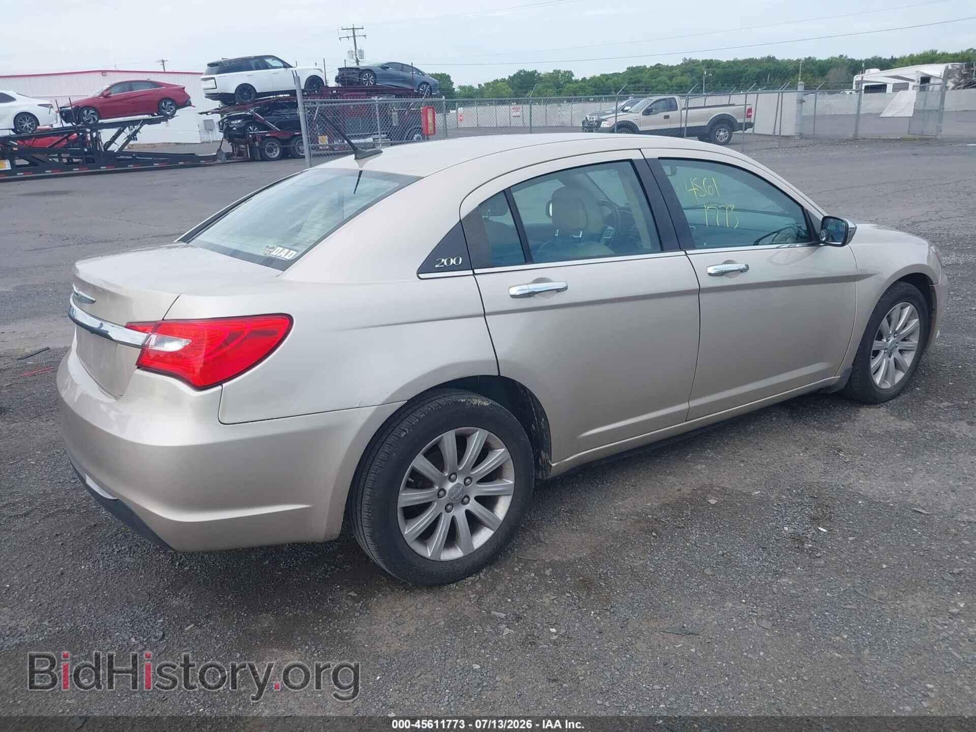 2014 CHRYSLER 200 - VIN: 1C3CCBCGXEN135526 - Photo 4