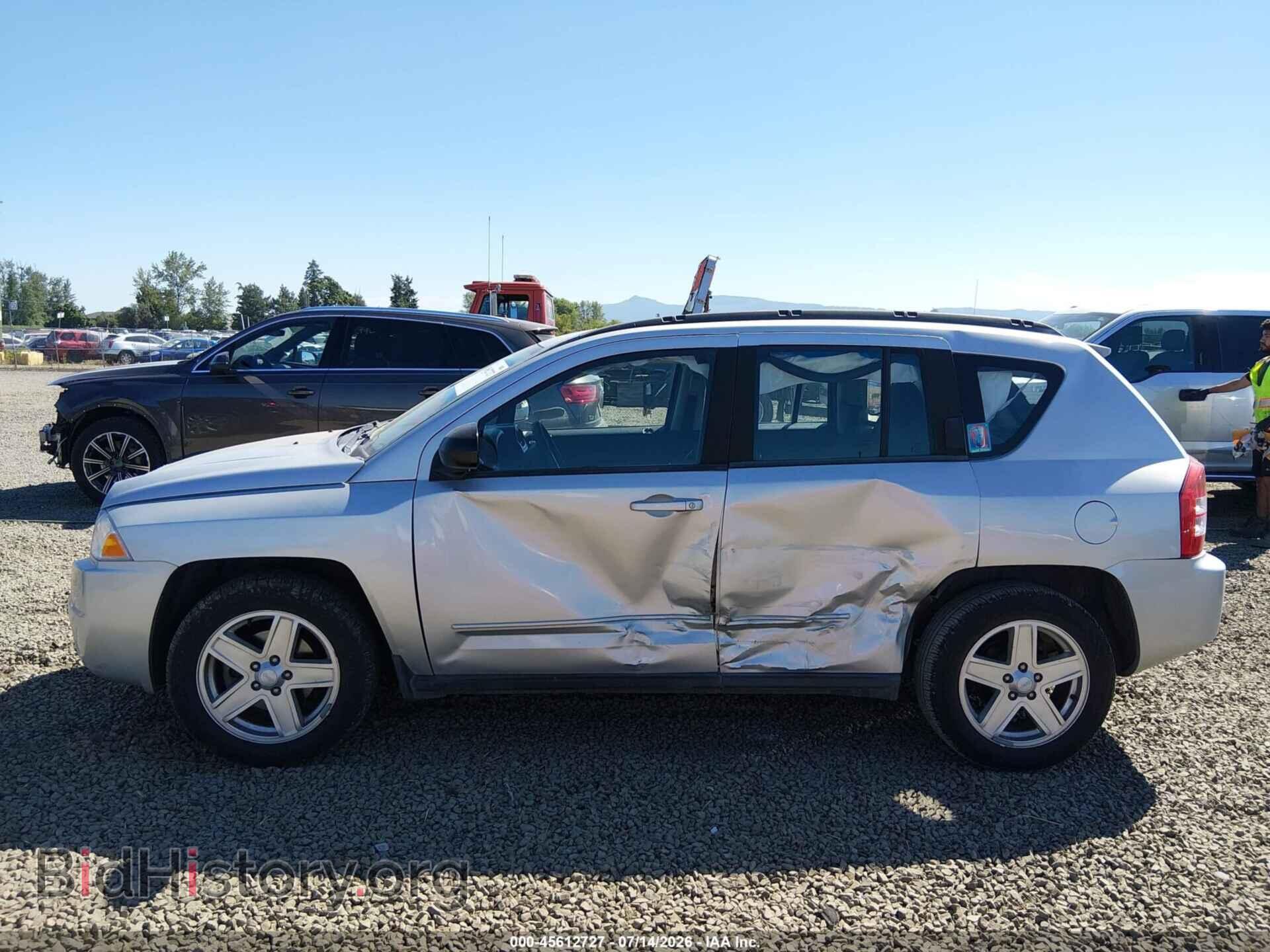 2010 JEEP COMPASS - VIN: 1J4NF4FB7AD649321 - Photo 14