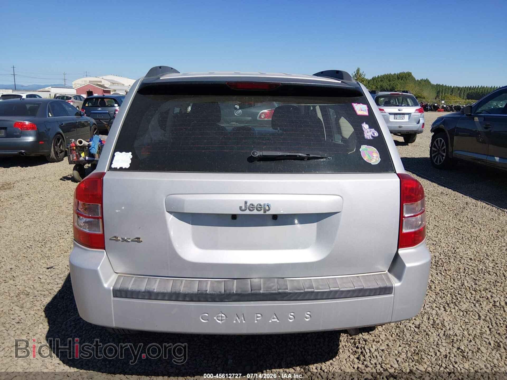 2010 JEEP COMPASS - VIN: 1J4NF4FB7AD649321 - Photo 16