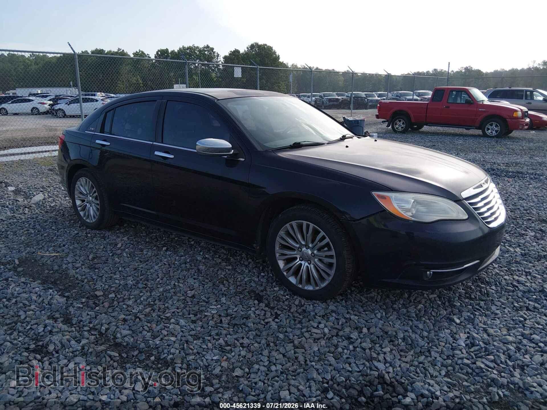 Photo 1C3BC2FB1BN504877 - CHRYSLER 200 2011