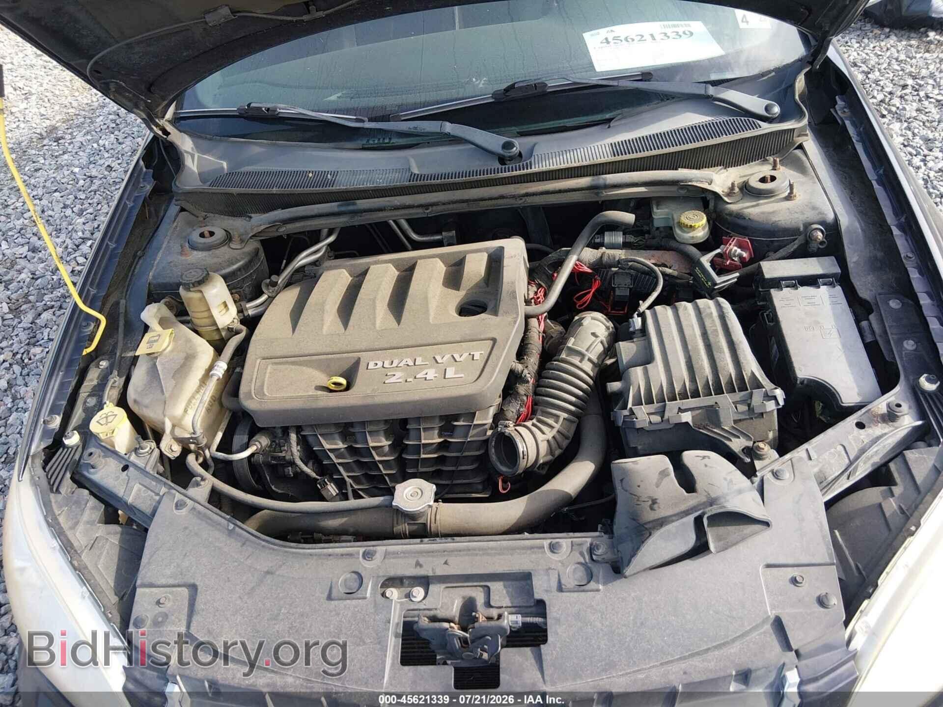 2011 CHRYSLER 200 - VIN: 1C3BC2FB1BN504877 - Фото 10