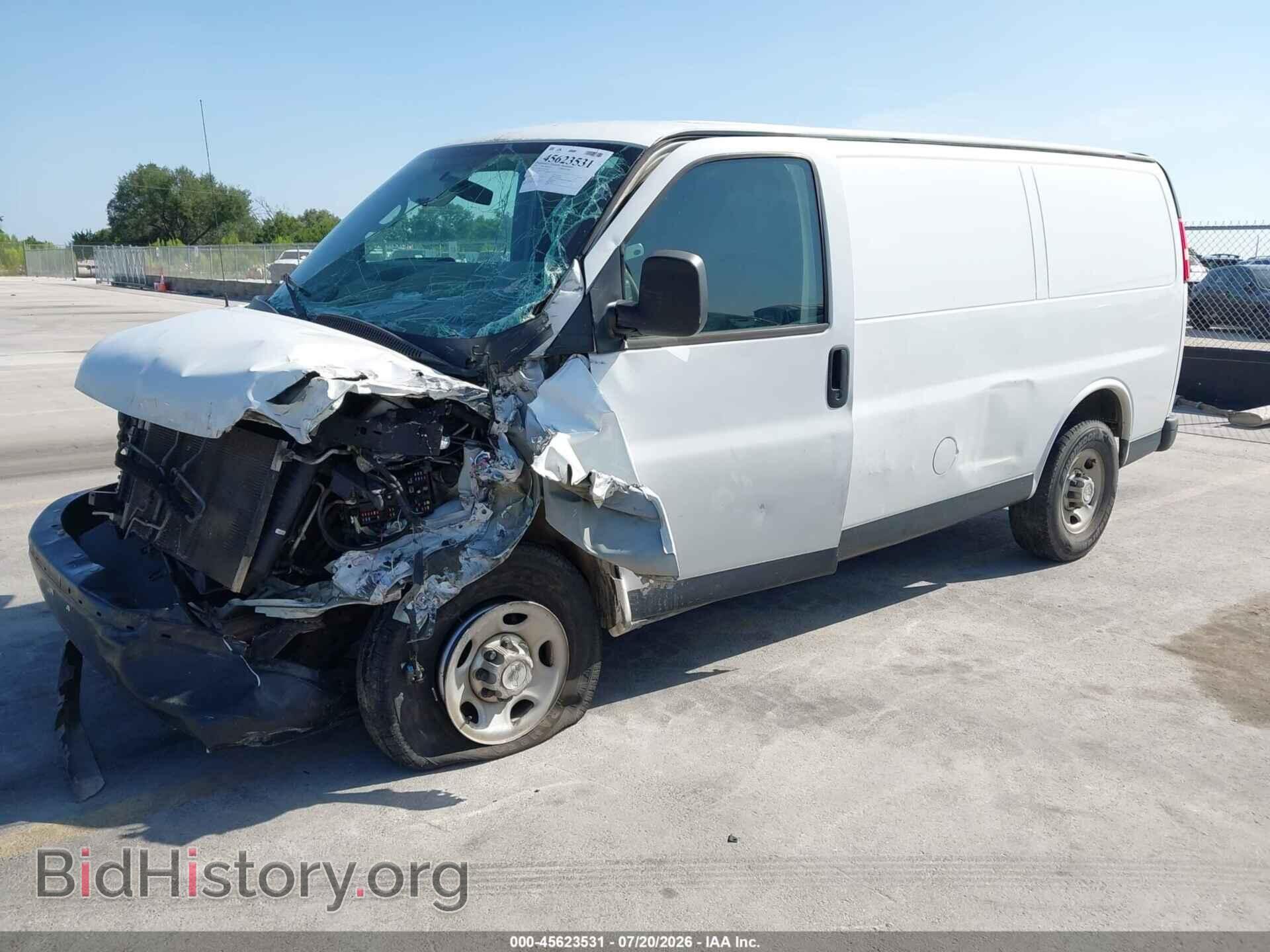2014 CHEVROLET EXPRESS 2500 - VIN: 1GCWGFCA4E1207831 - Photo 2