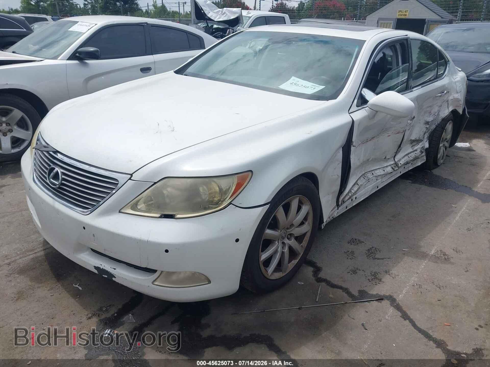 2007 LEXUS LS 460 - VIN: JTHBL46F775032121 - Photo 2