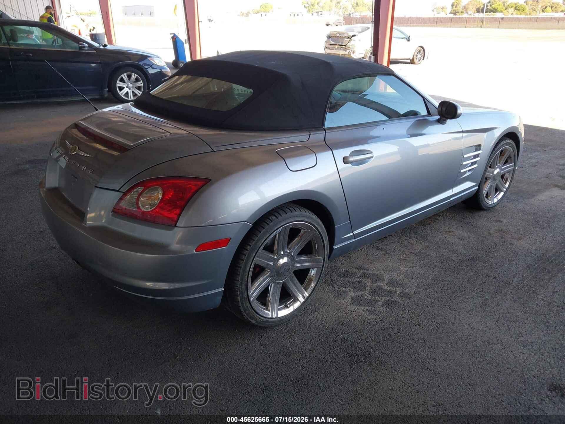 2005 CHRYSLER CROSSFIRE - VIN: 1C3AN65LX5X036633 - Фото 4