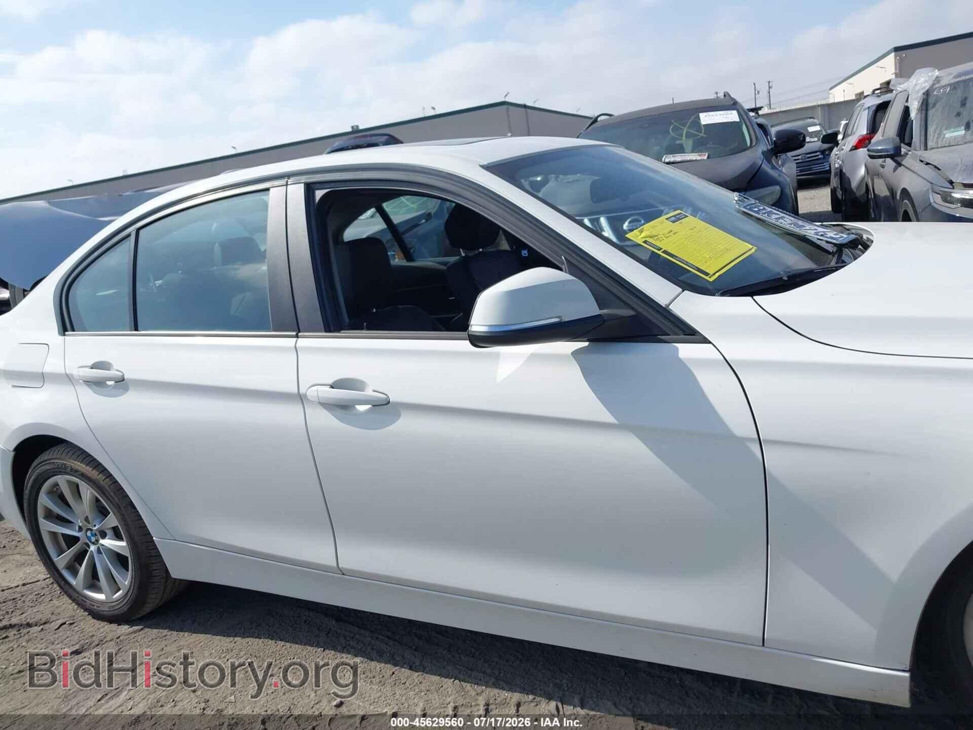 2016 BMW 320I - VIN: WBA8E5G55GNU20284 - Фото 13