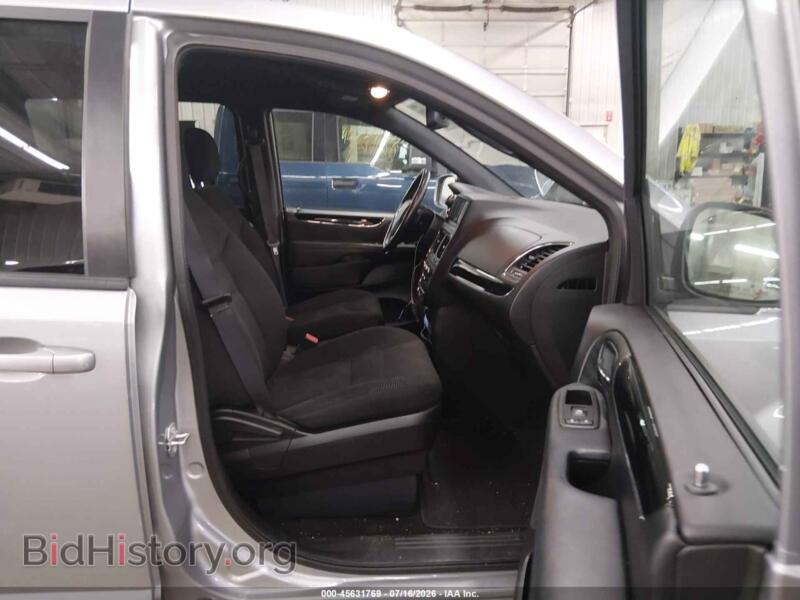 2020 Dodge GRAND CARAVAN (VIN 2C4RDGBG5LR232103) — photo 5 of 17