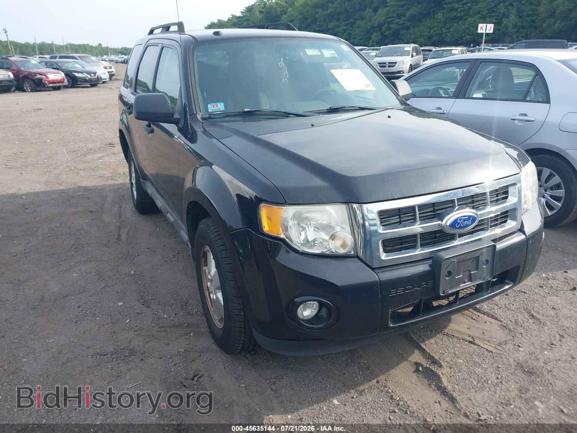 Фотография 1FMCU0D73BKC01158 - FORD ESCAPE 2011