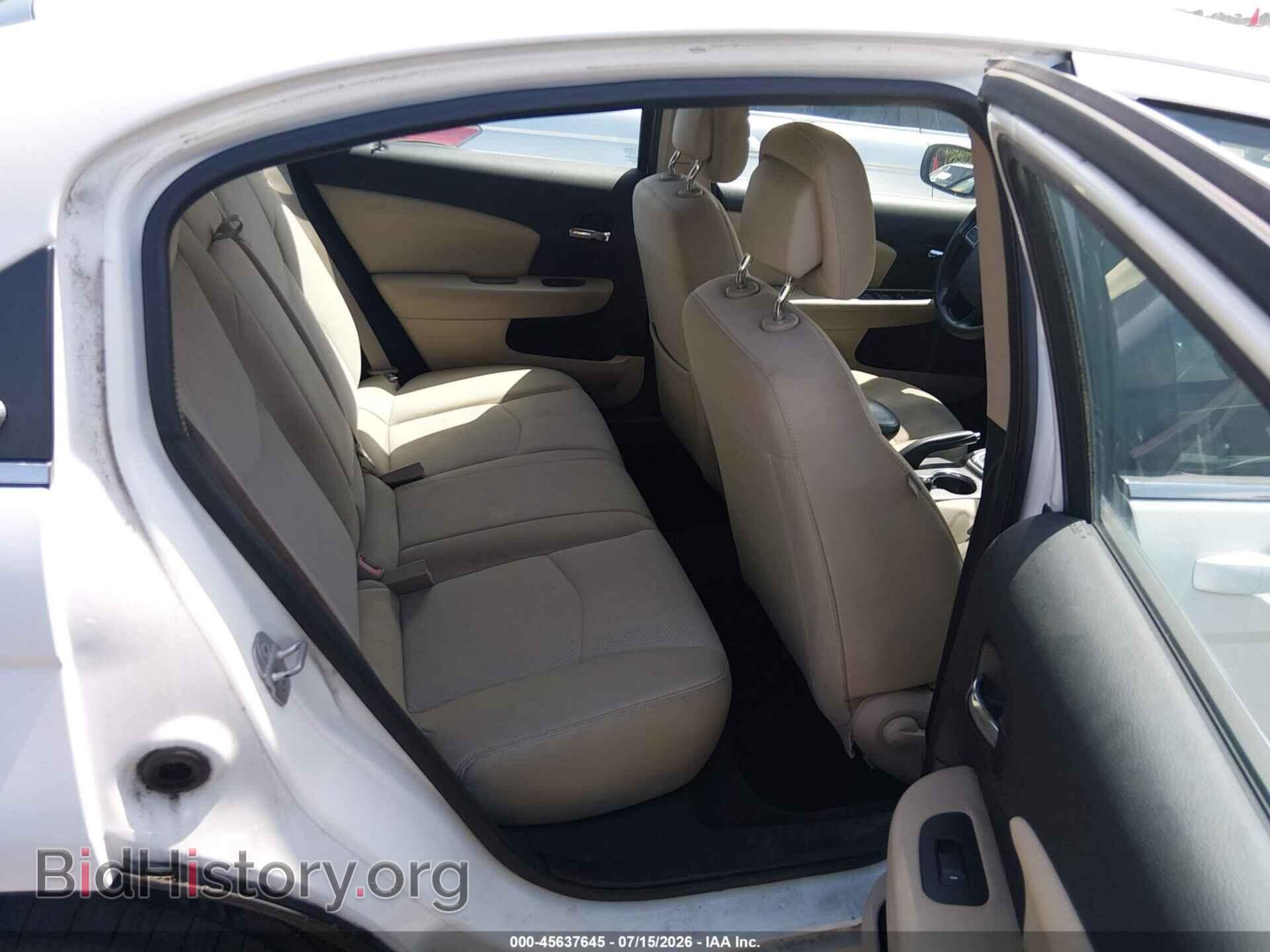2014 CHRYSLER 200 - VIN: 1C3CCBAB1EN122073 - Photo 8