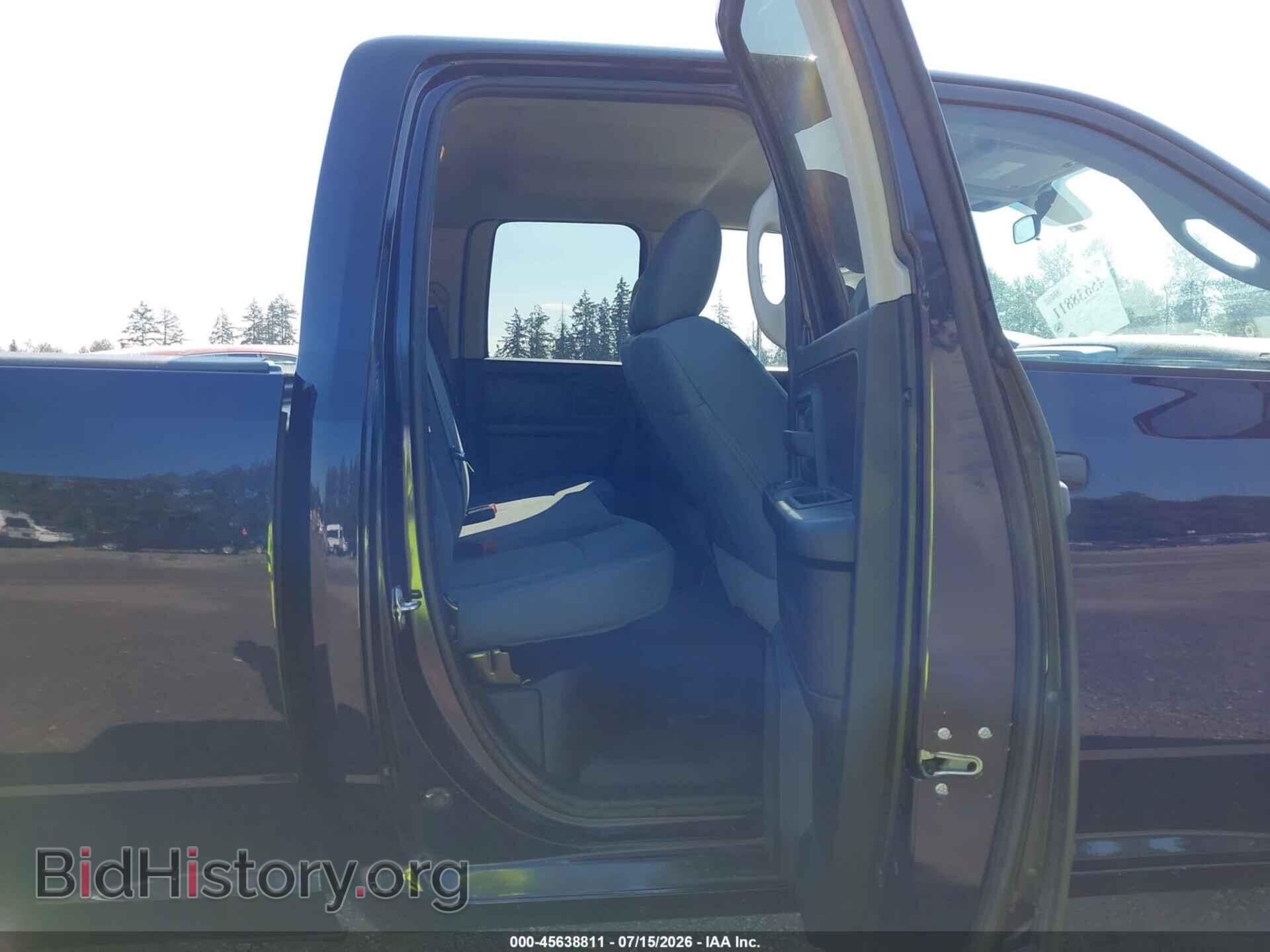 2018 RAM 1500 - VIN: 1C6RR7FG2JS326115 - Фото 8